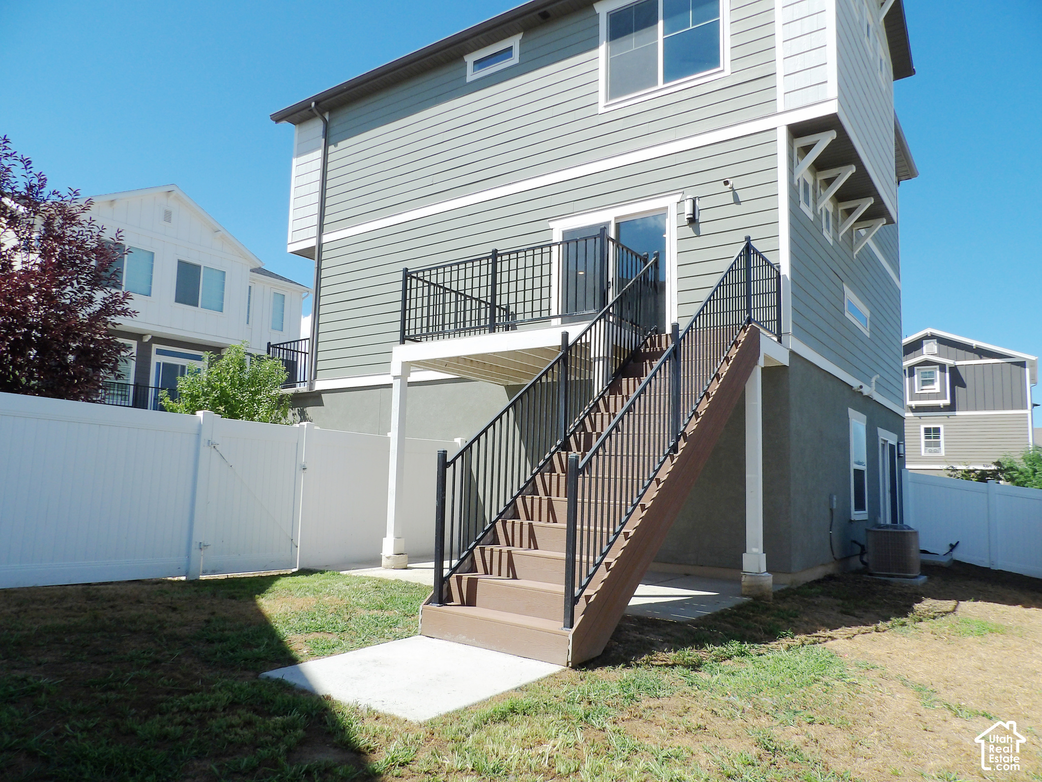 main property photo 41