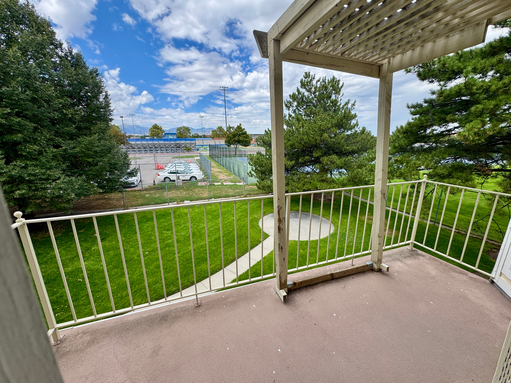 main property photo 13