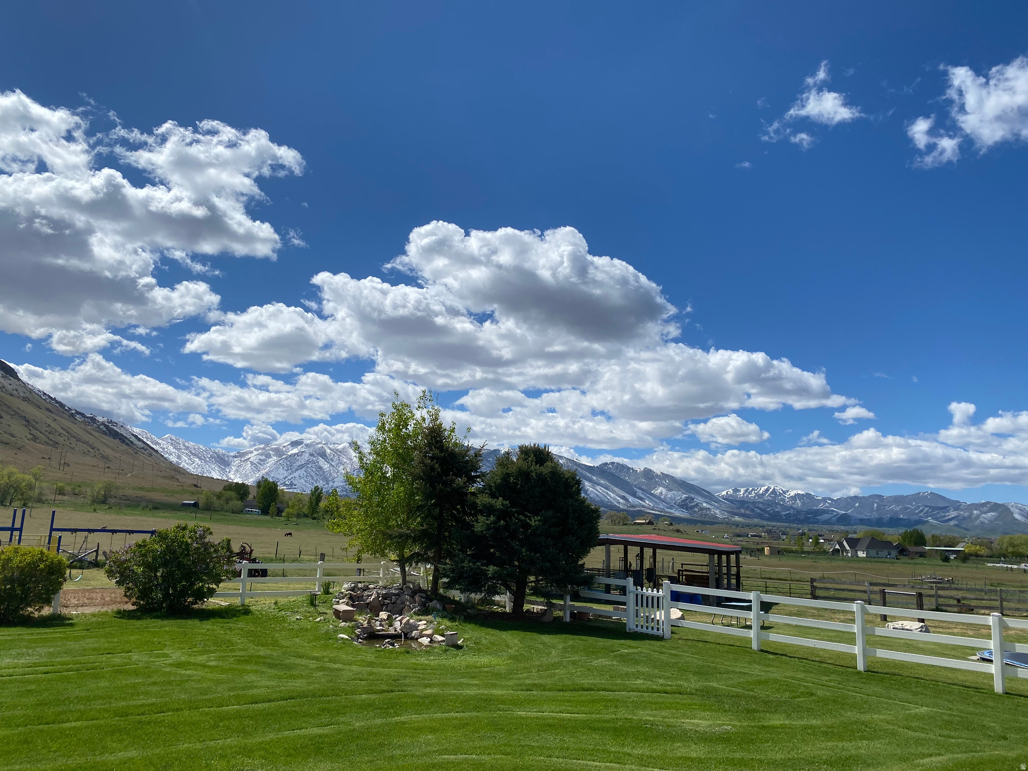 main property photo 37
