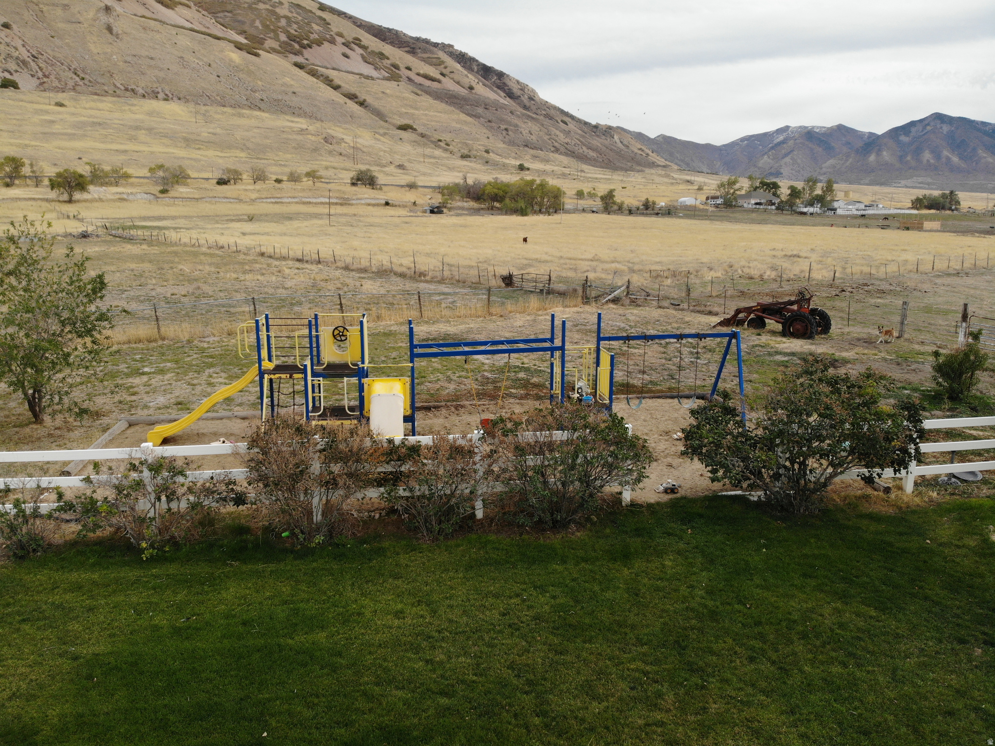 main property photo 42