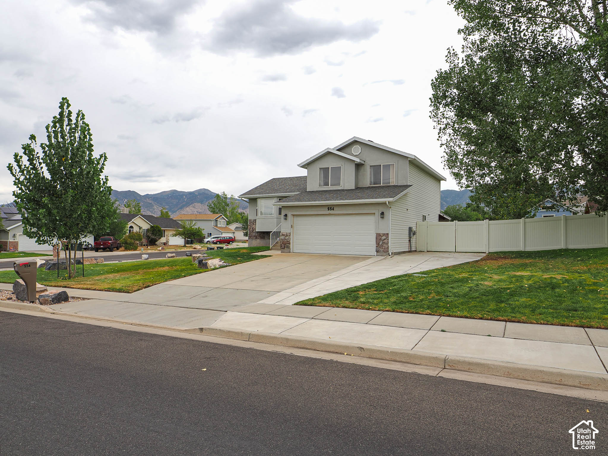 main property photo 2