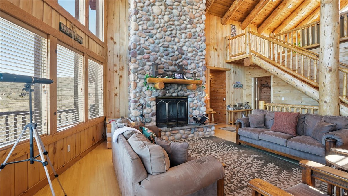 main property photo 6