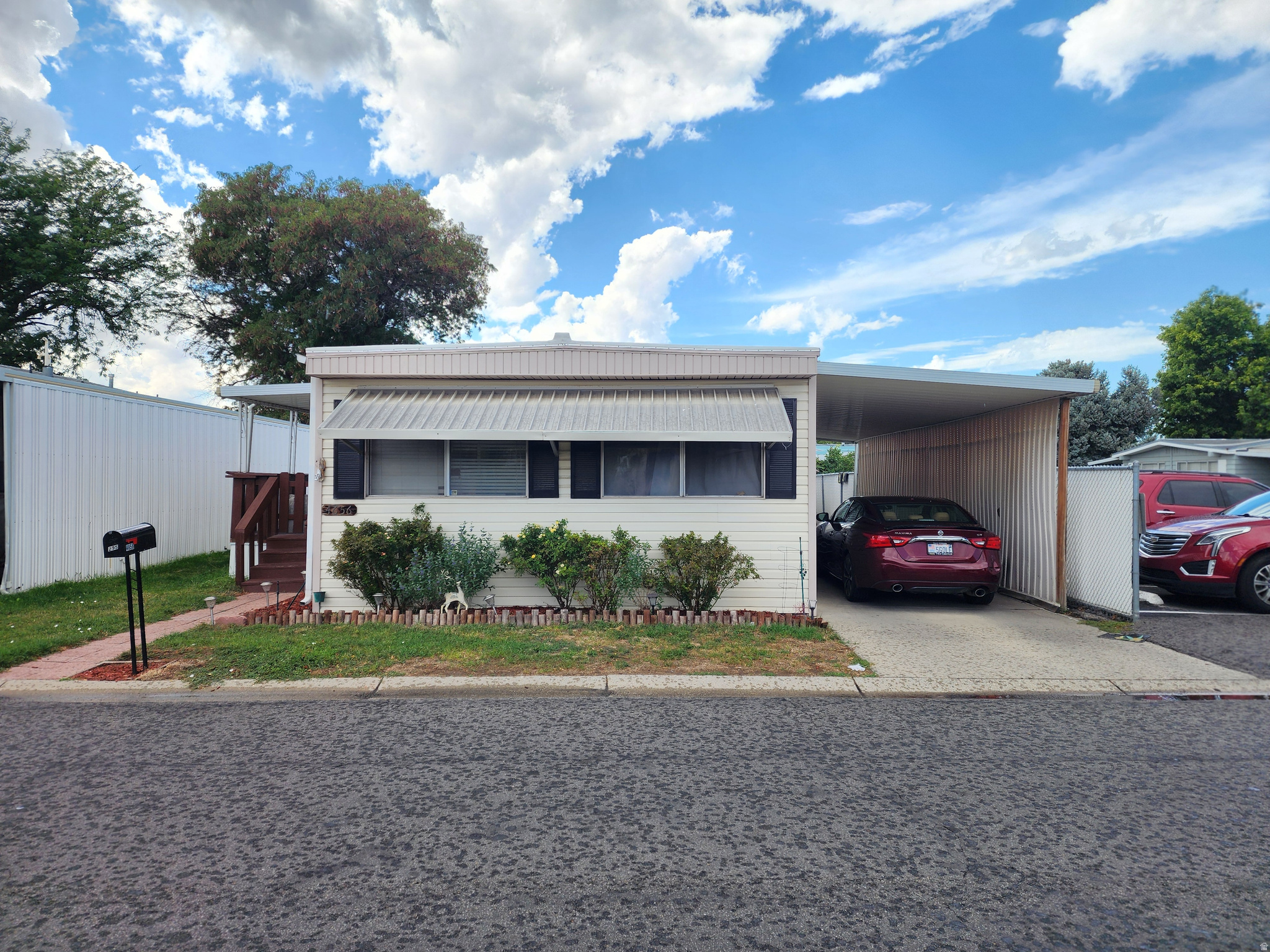 main property photo 0