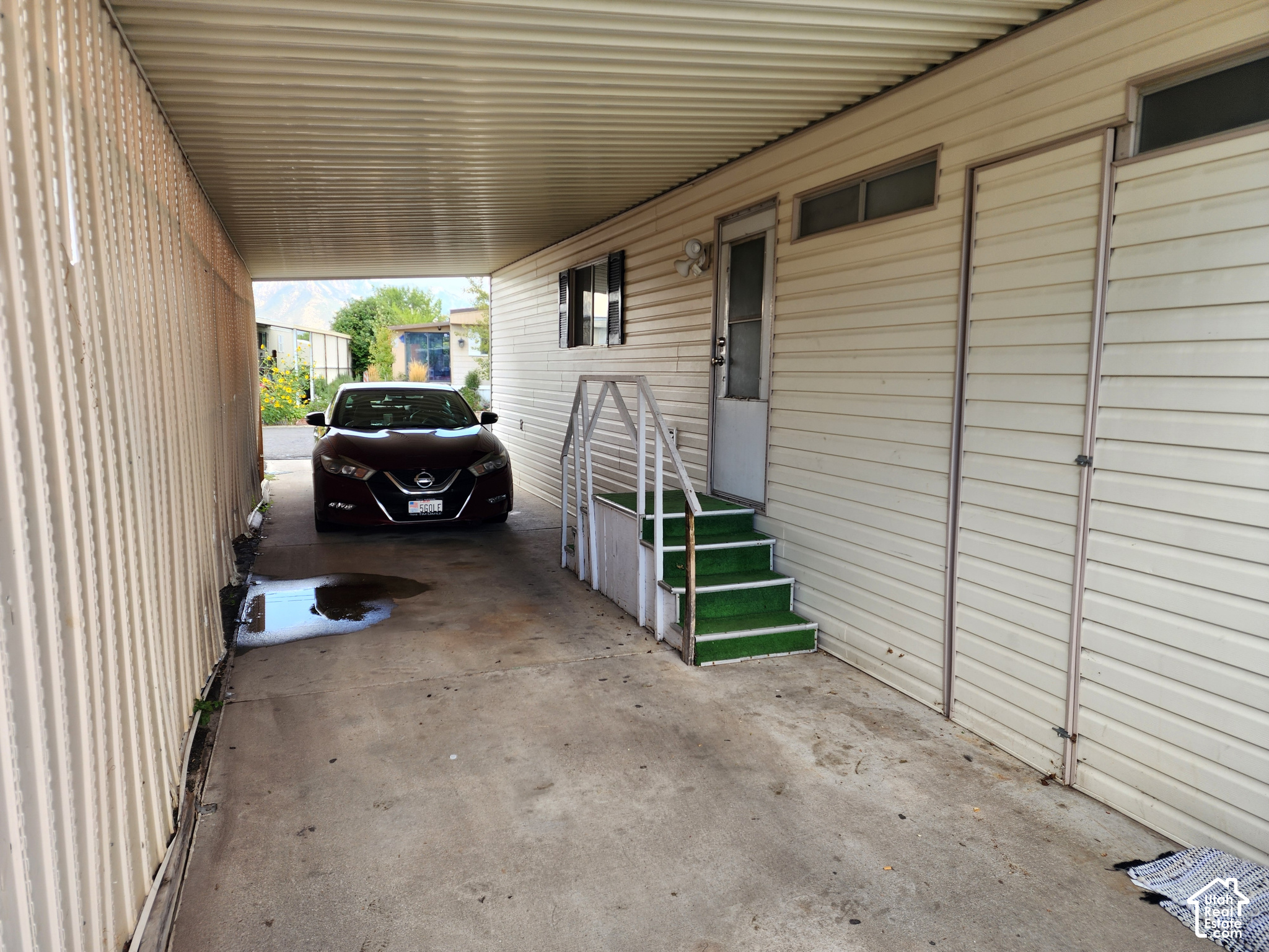 main property photo 12