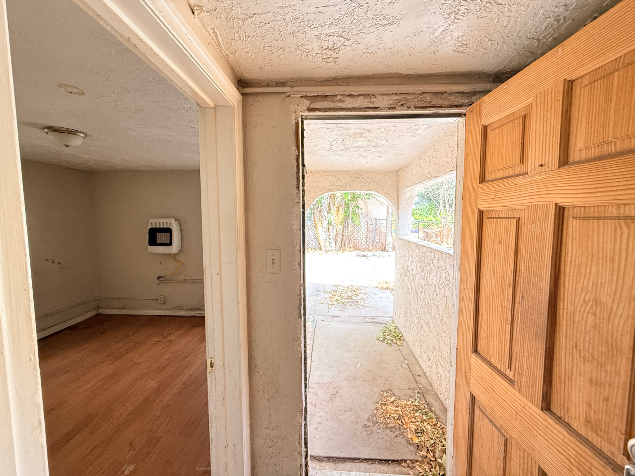 main property photo 14