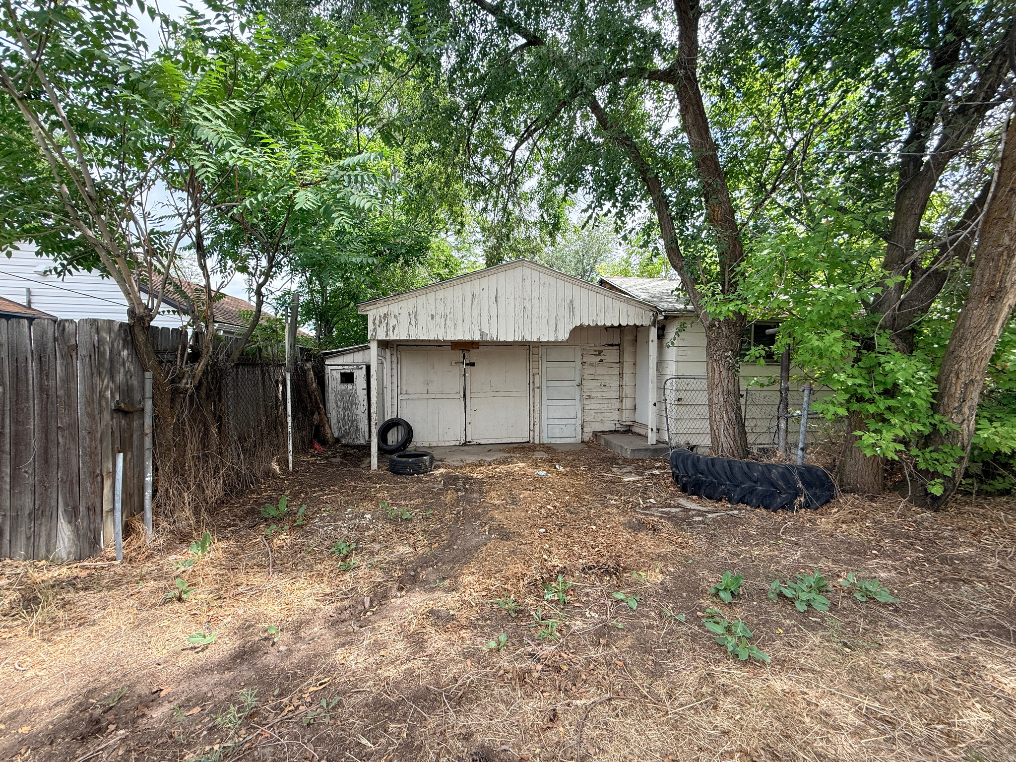main property photo 16