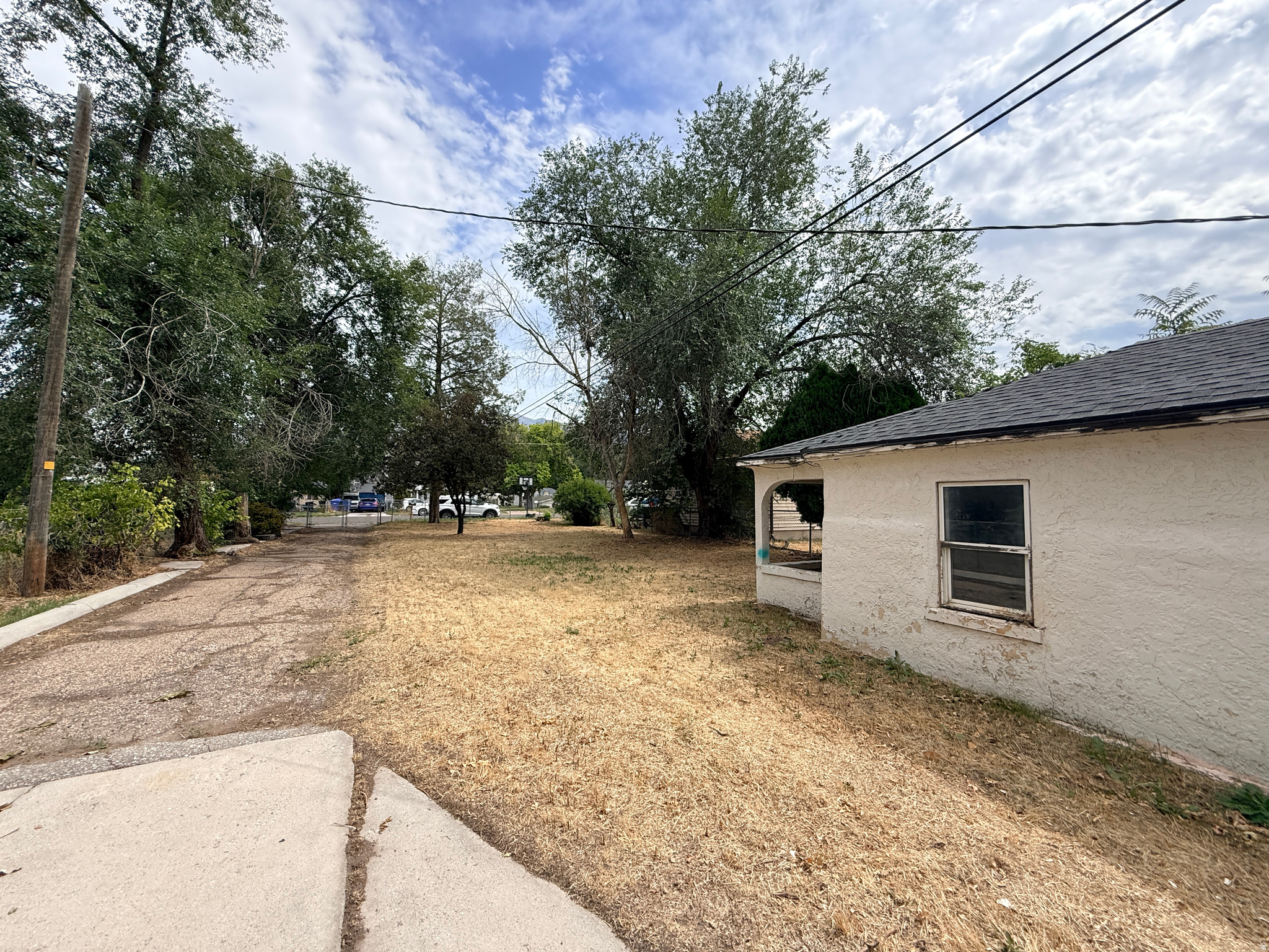 main property photo 31