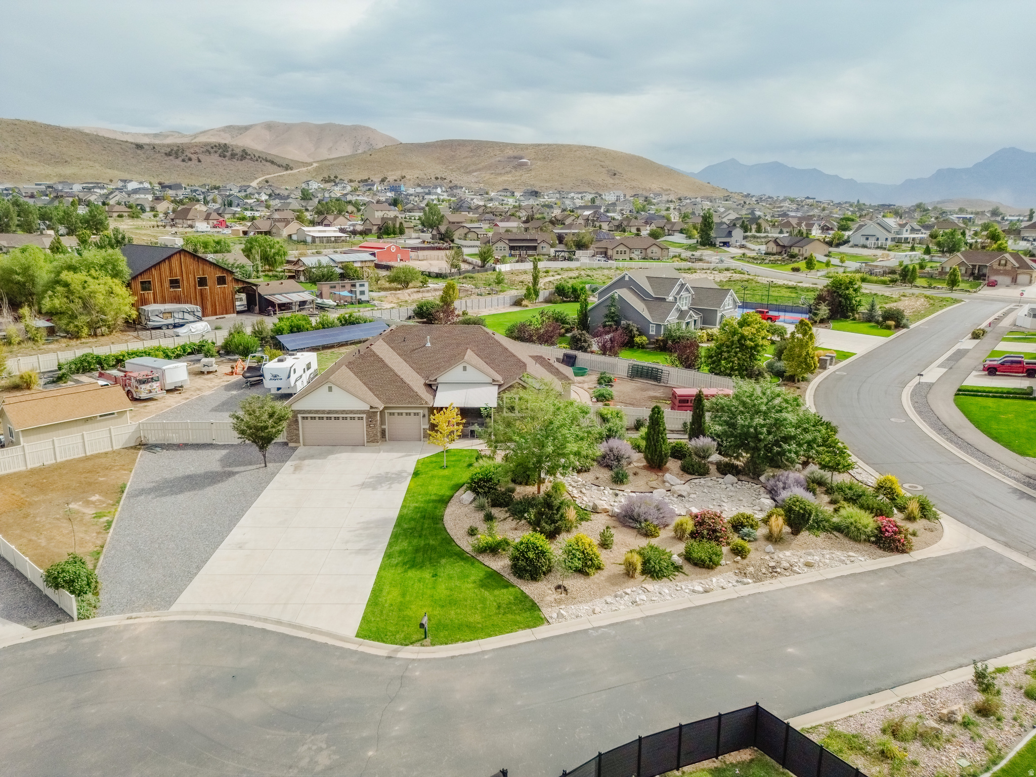 main property photo 60