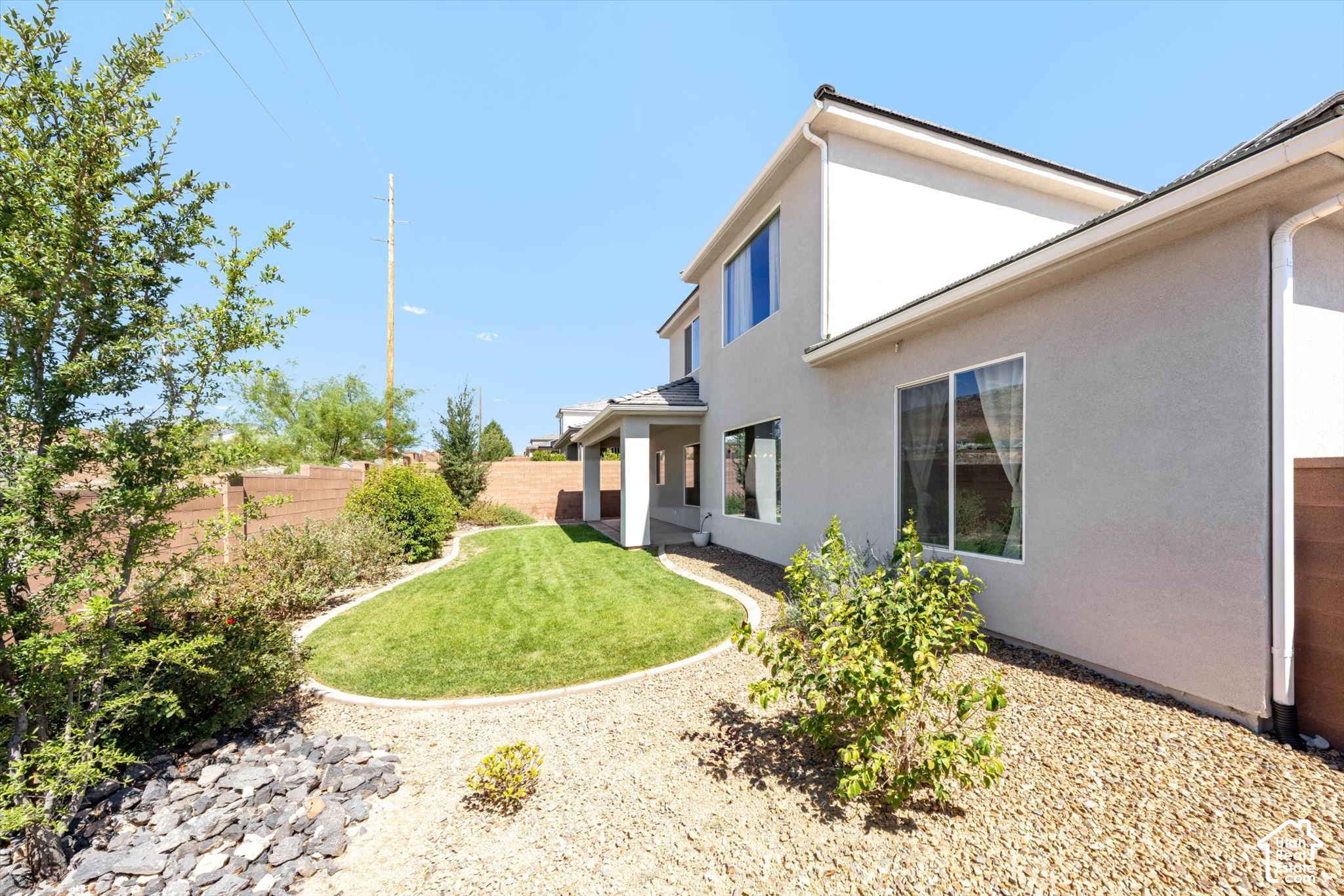 main property photo 50