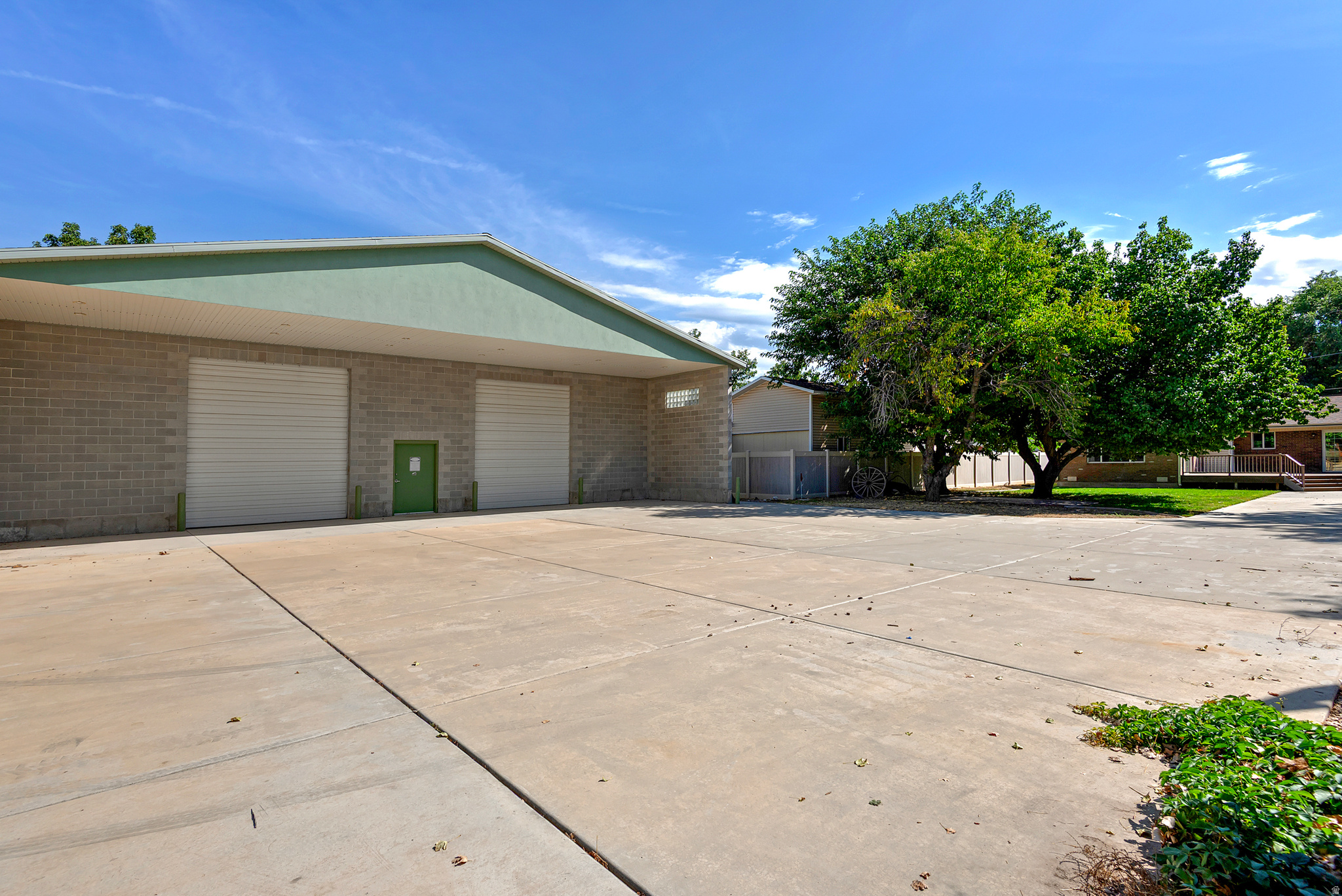 main property photo 22