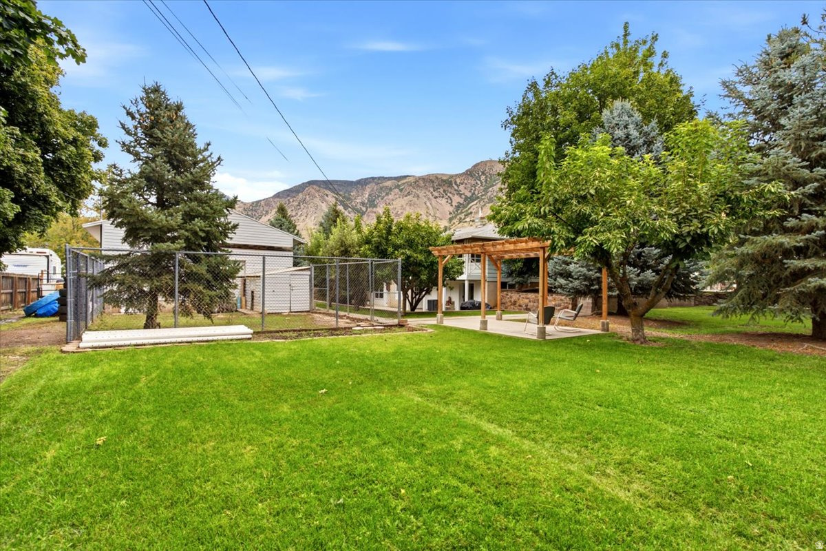 main property photo 27