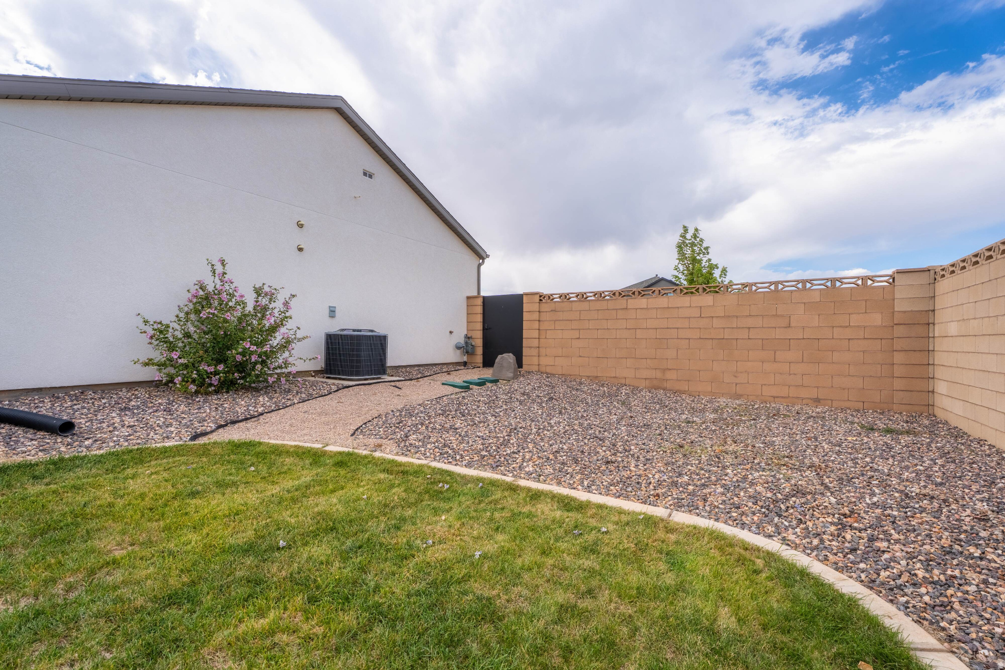 main property photo 73