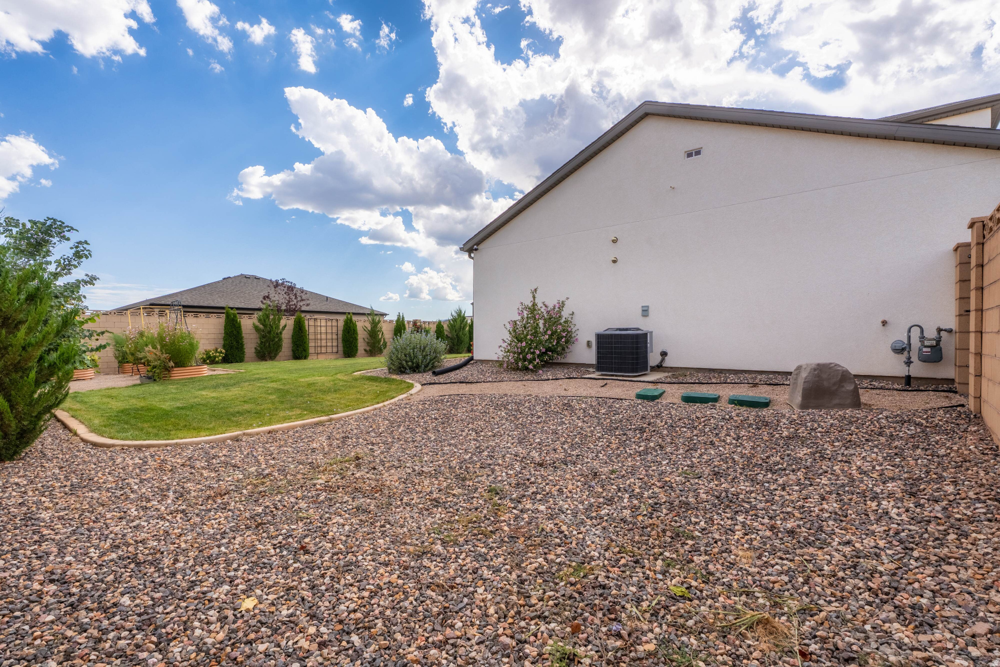 main property photo 74