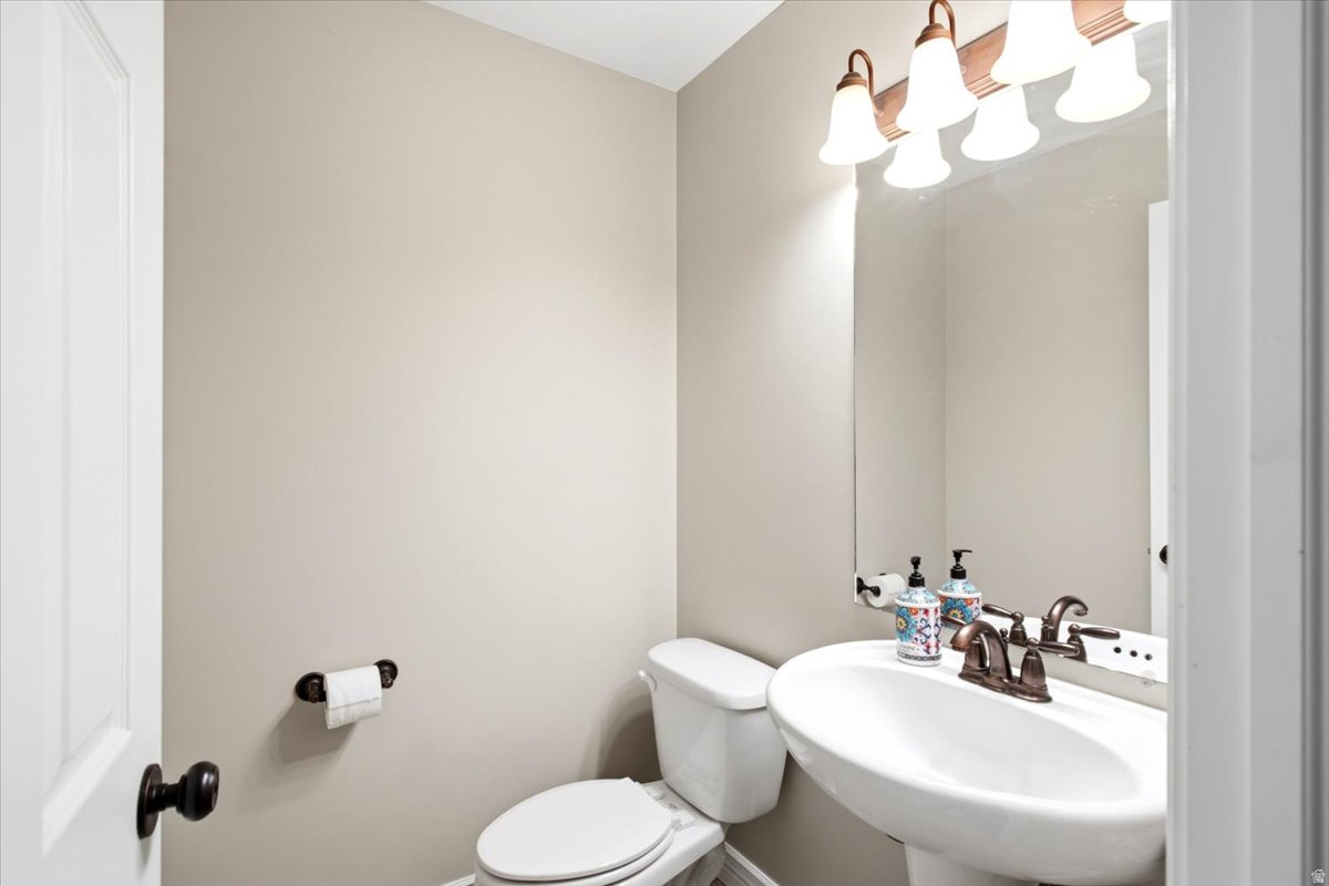 main property photo 13