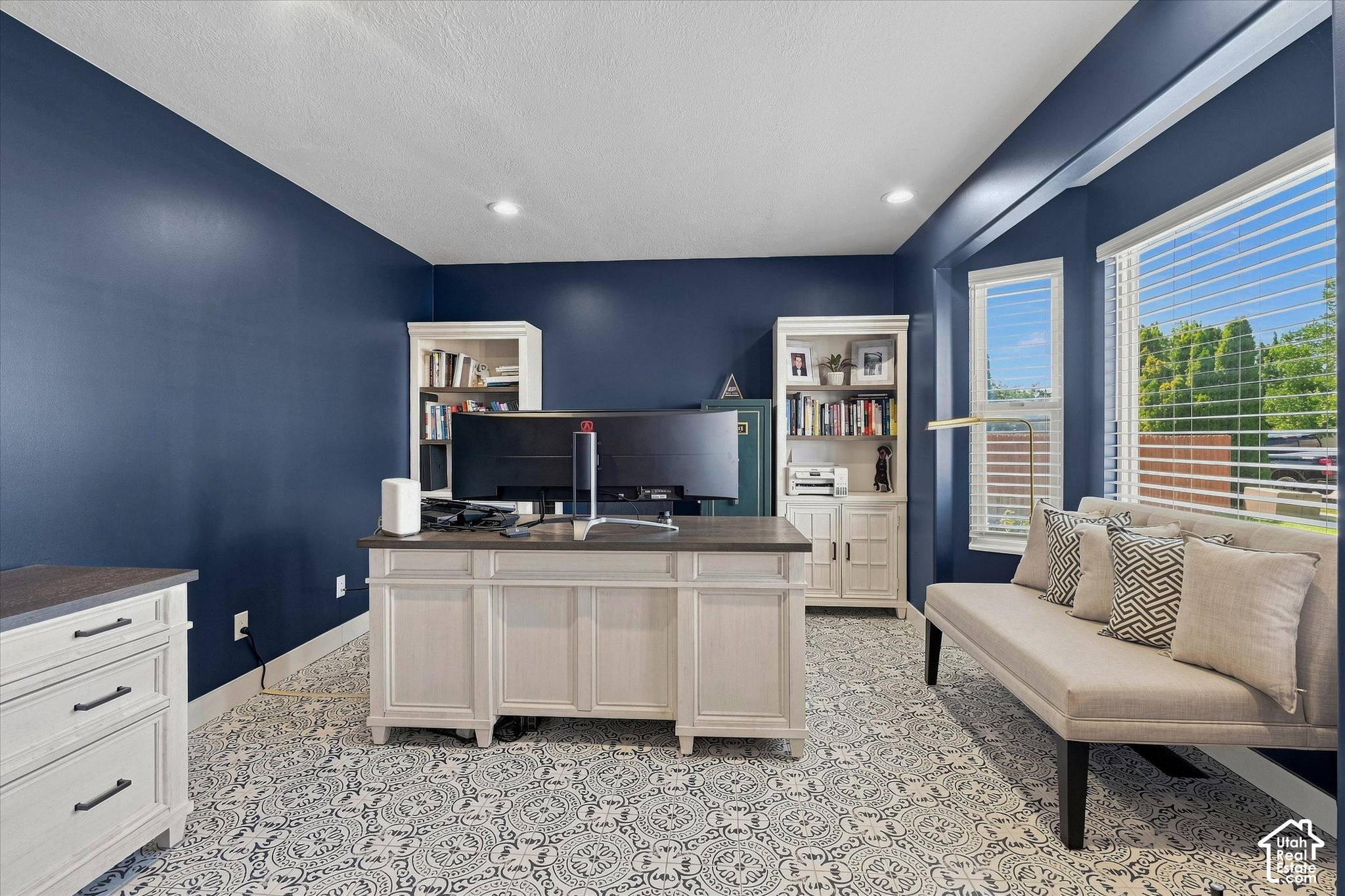 main property photo 12