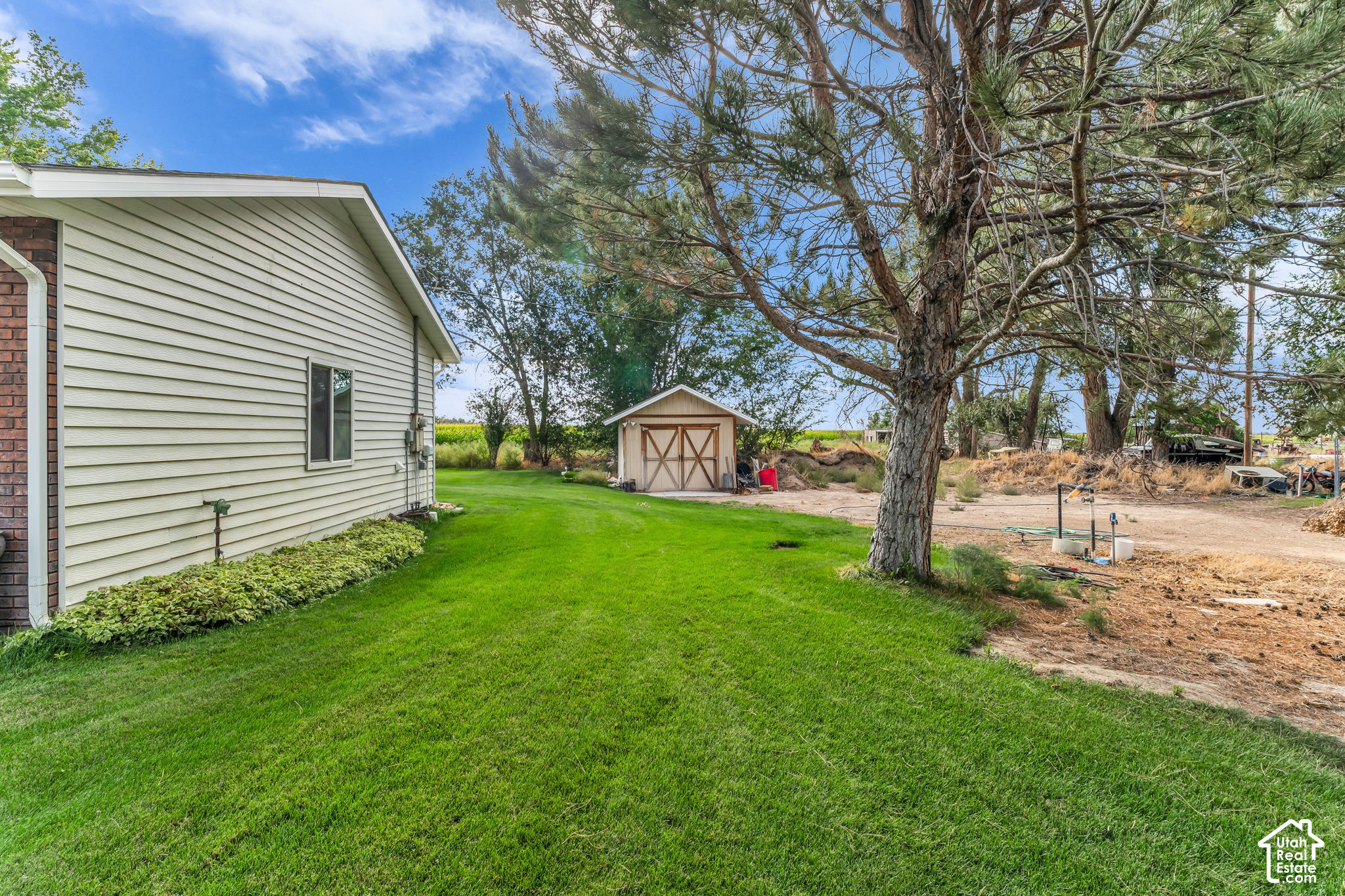 main property photo 39