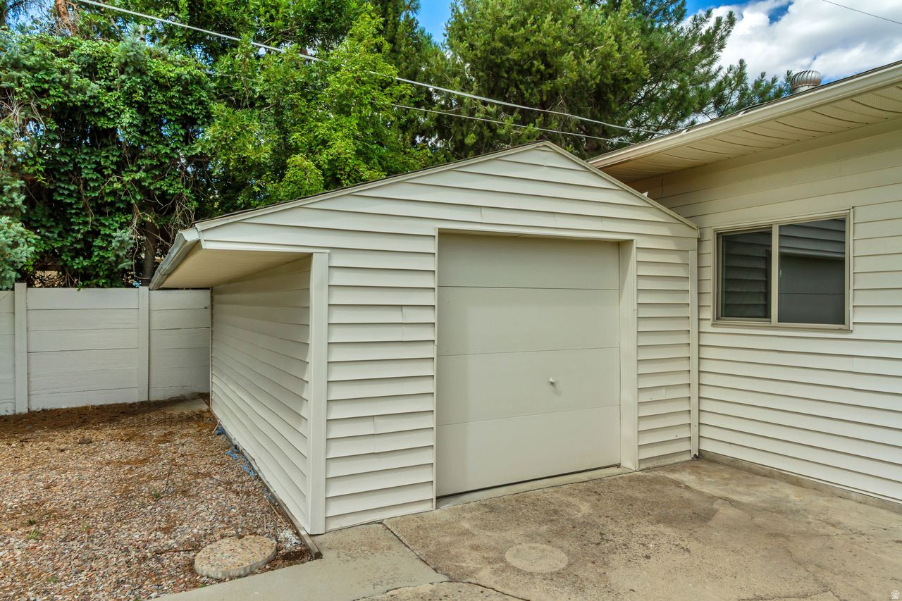main property photo 61
