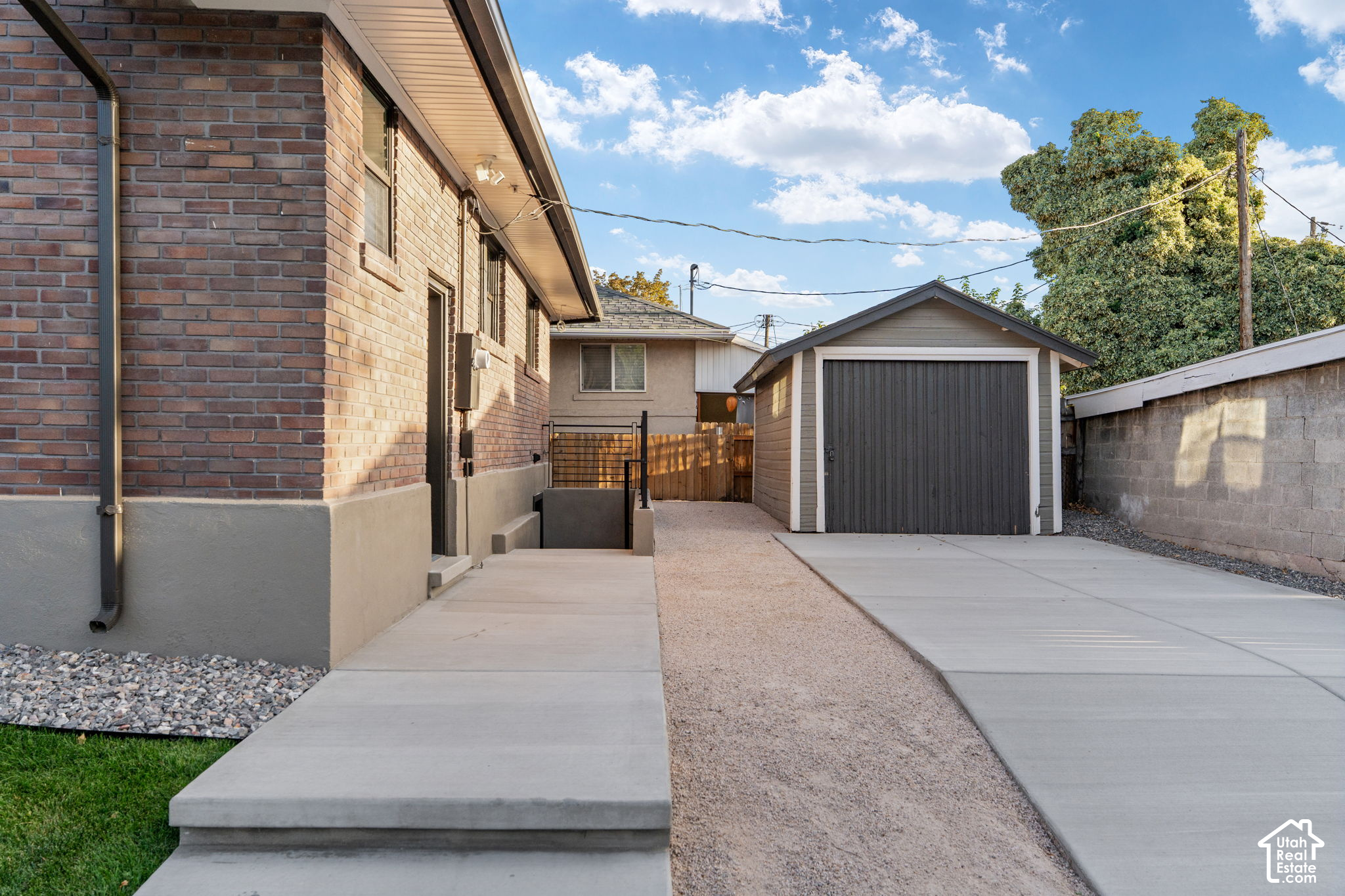 main property photo 42