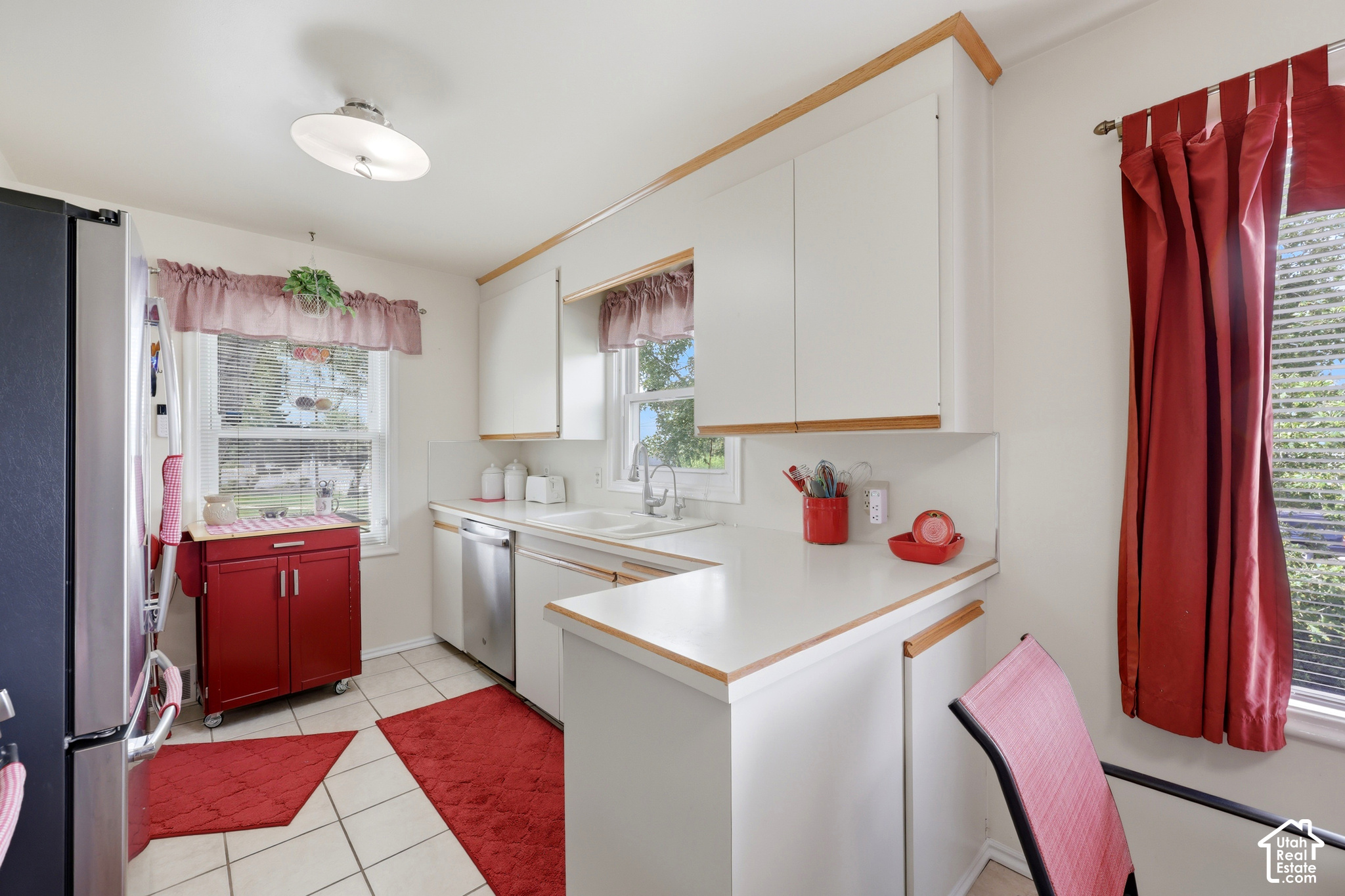 main property photo 9