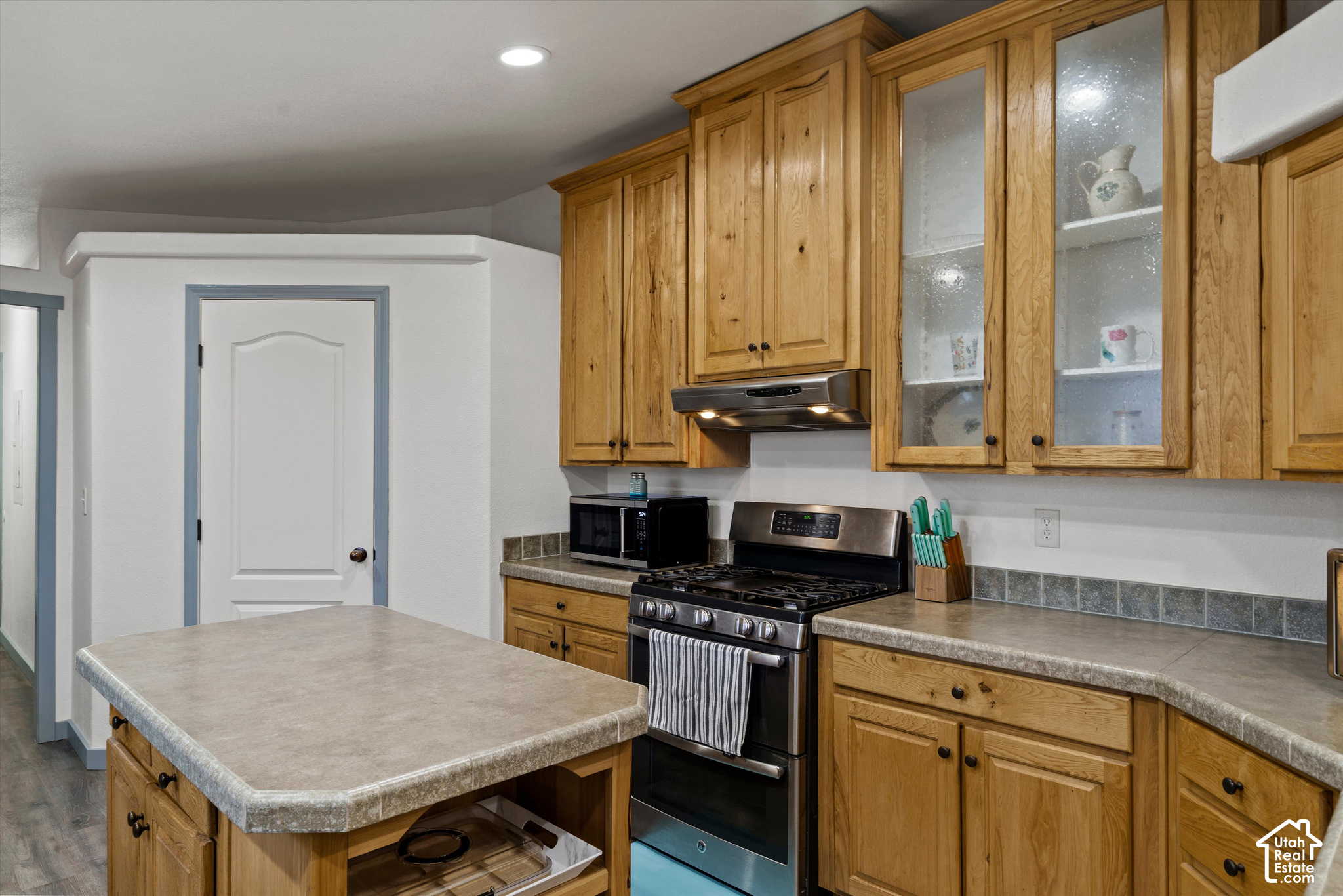 main property photo 15