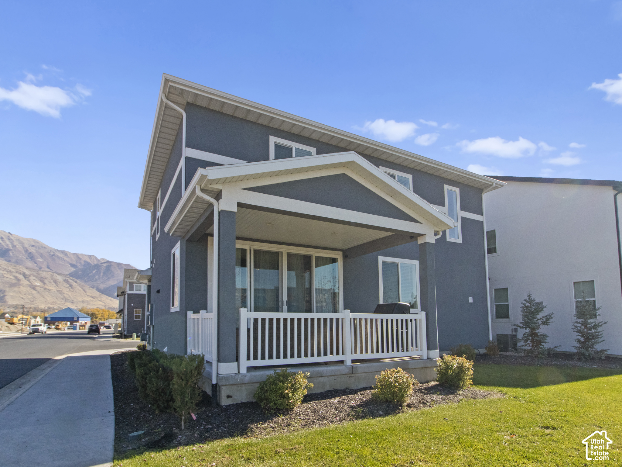 main property photo 17