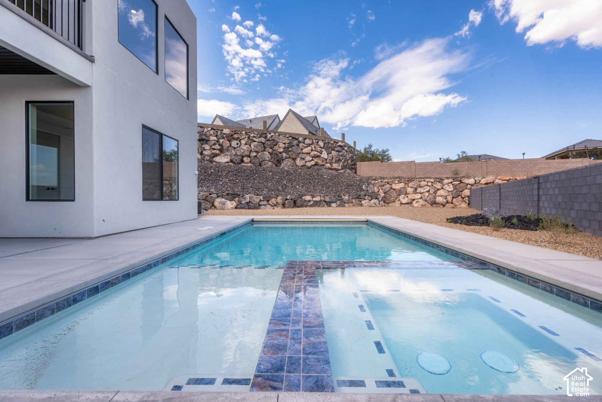 main property photo 65