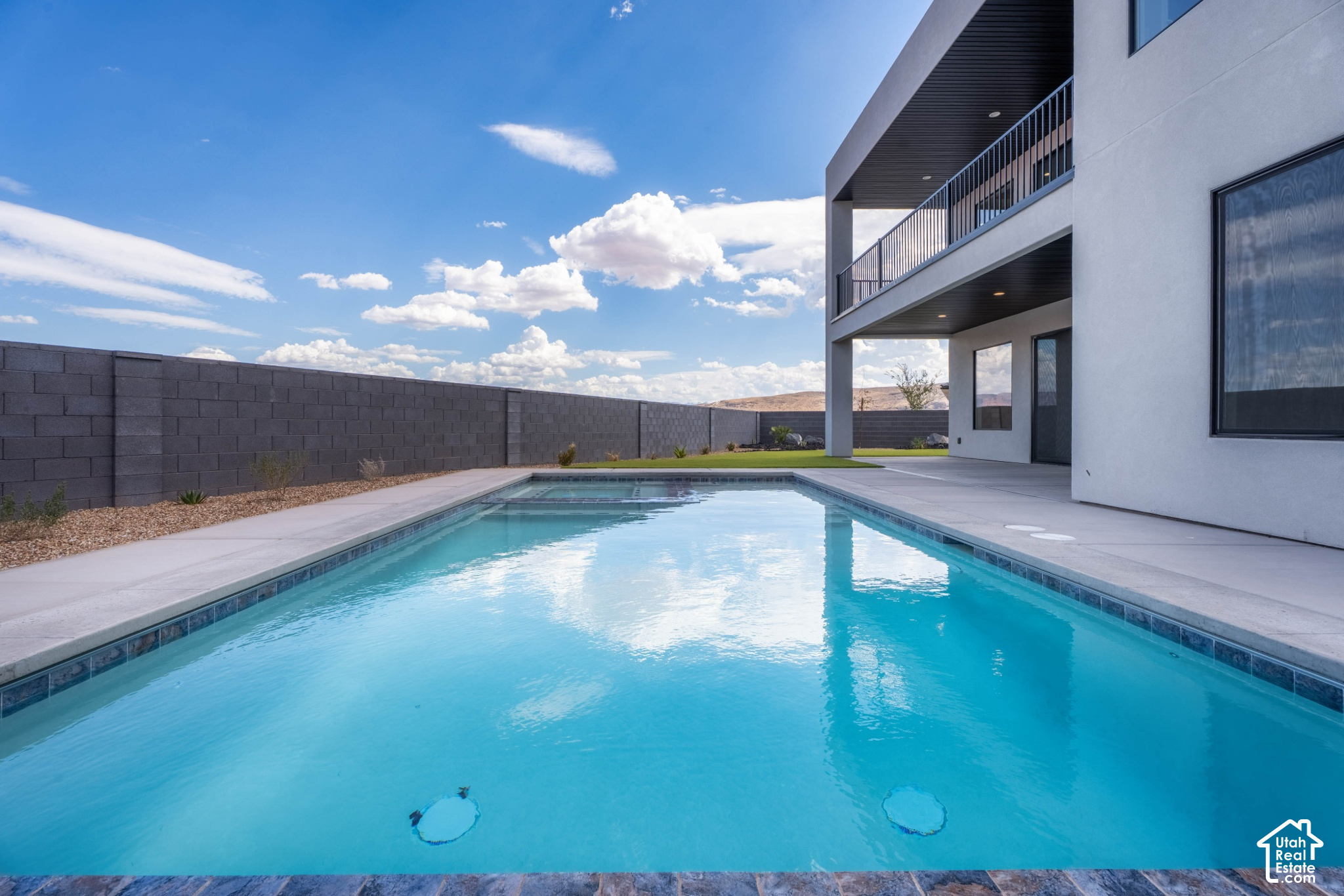 main property photo 68