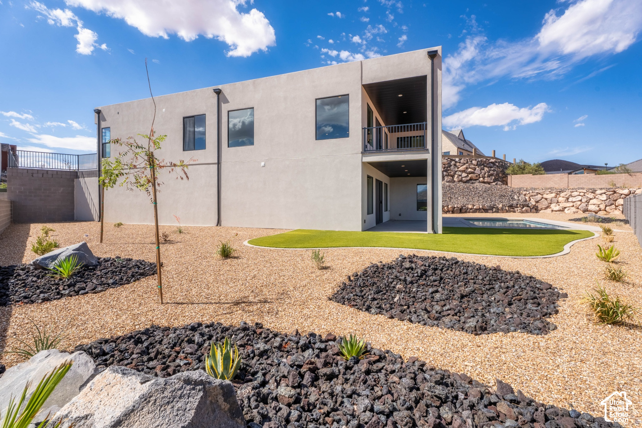 main property photo 74