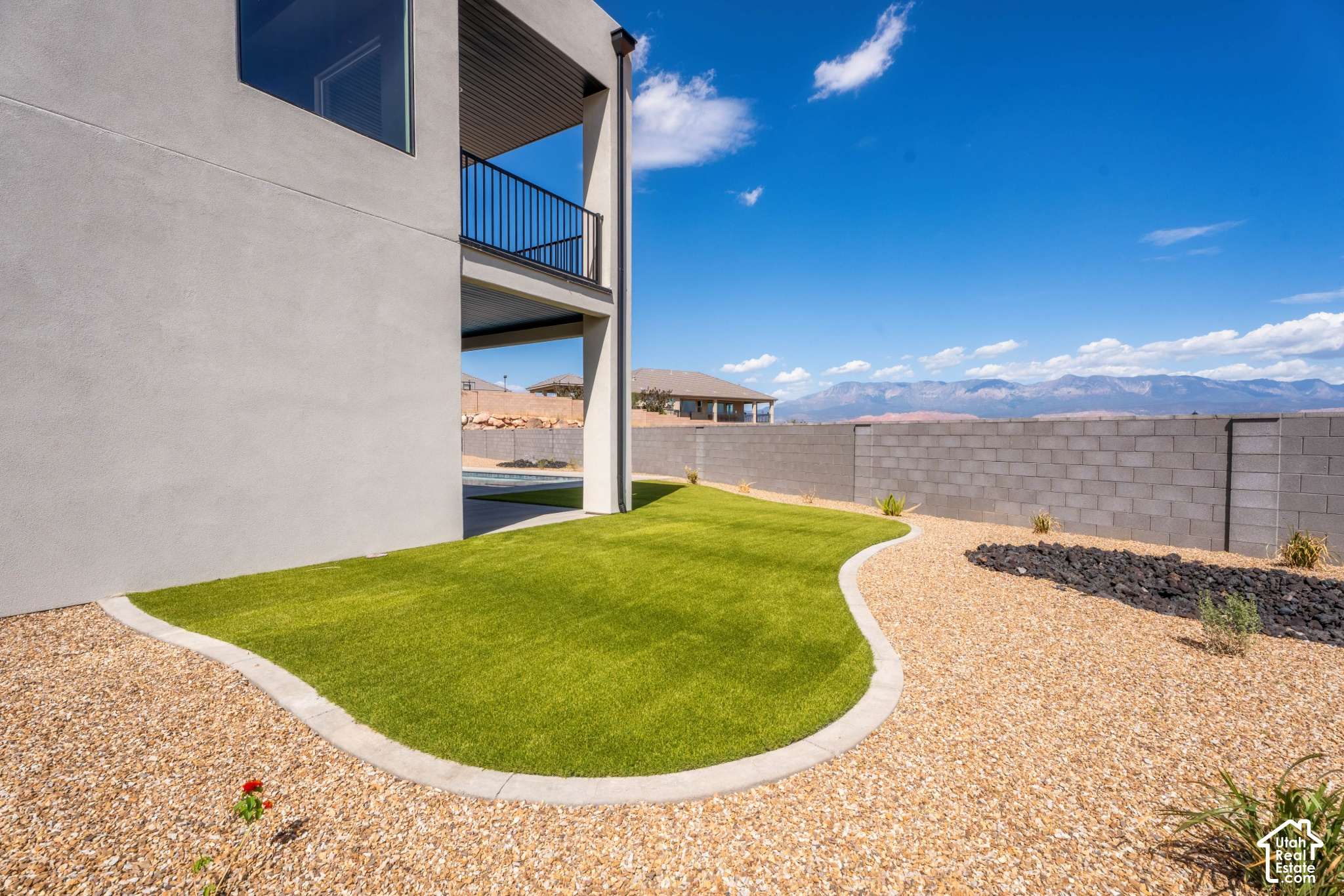 main property photo 75