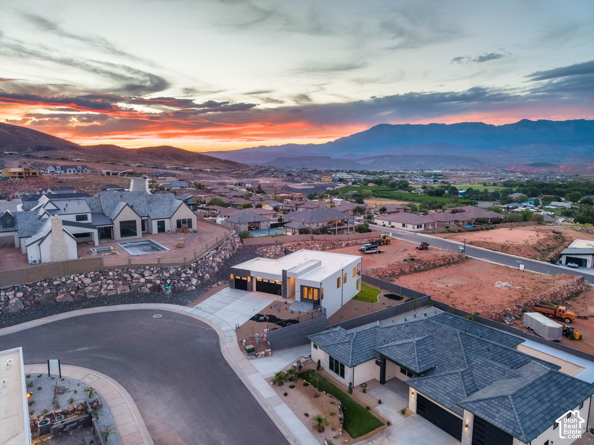 main property photo 80