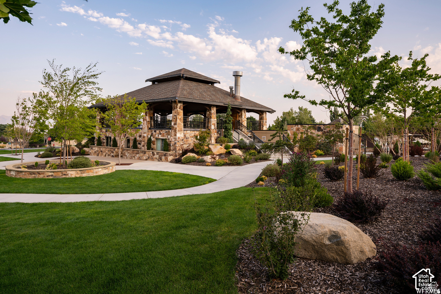 main property photo 10