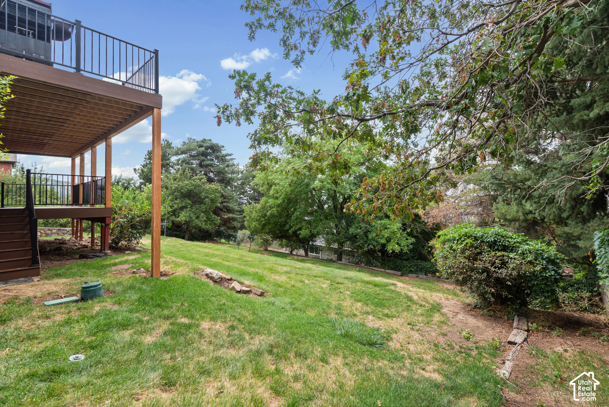 main property photo 36