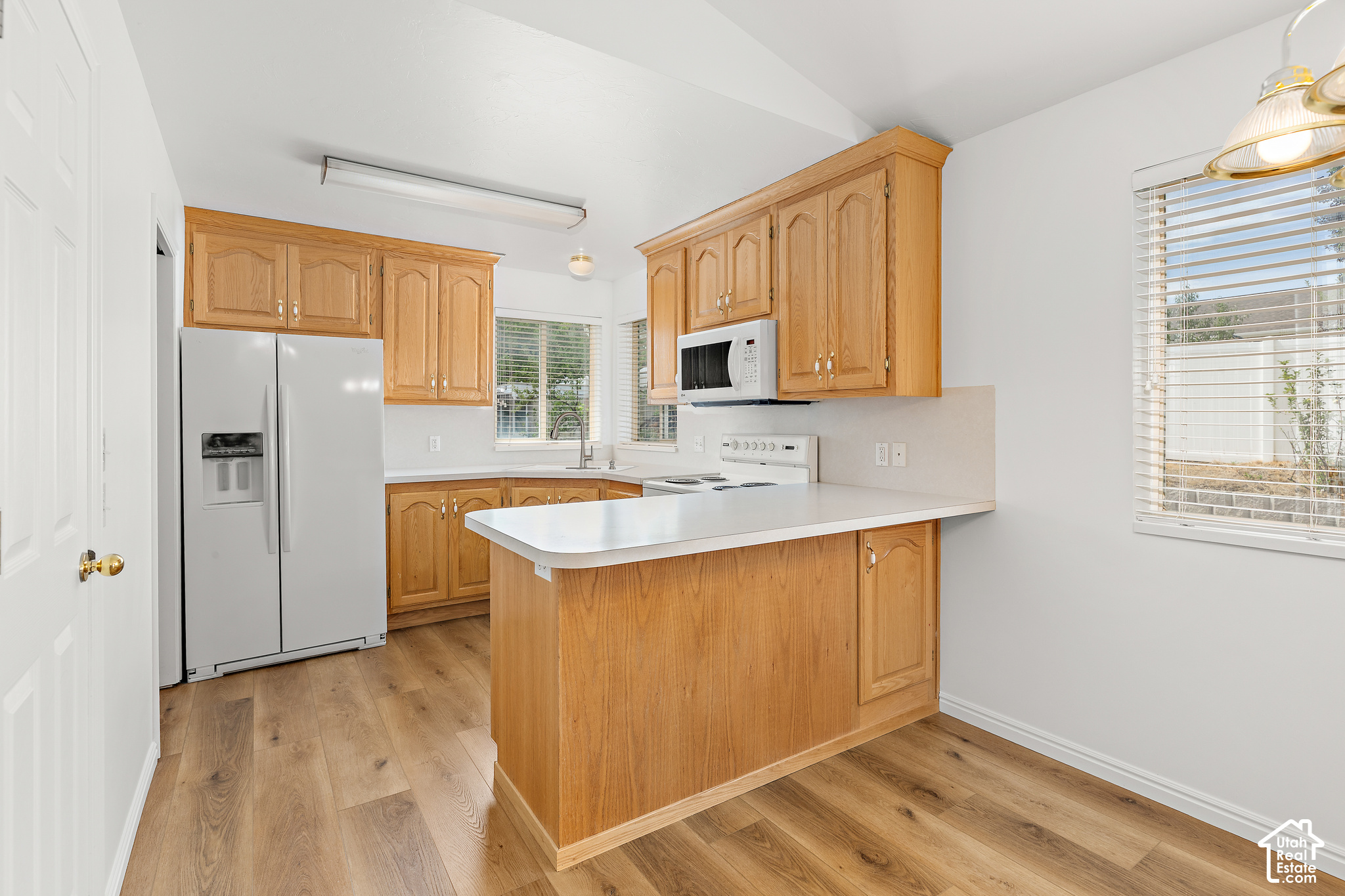 main property photo 7