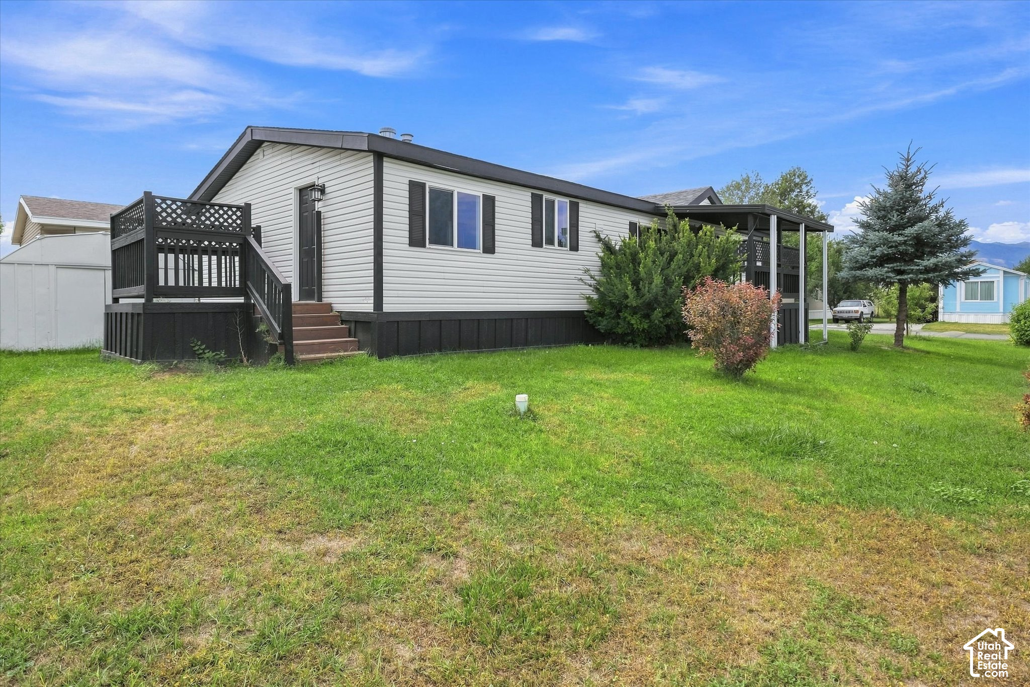 main property photo 37