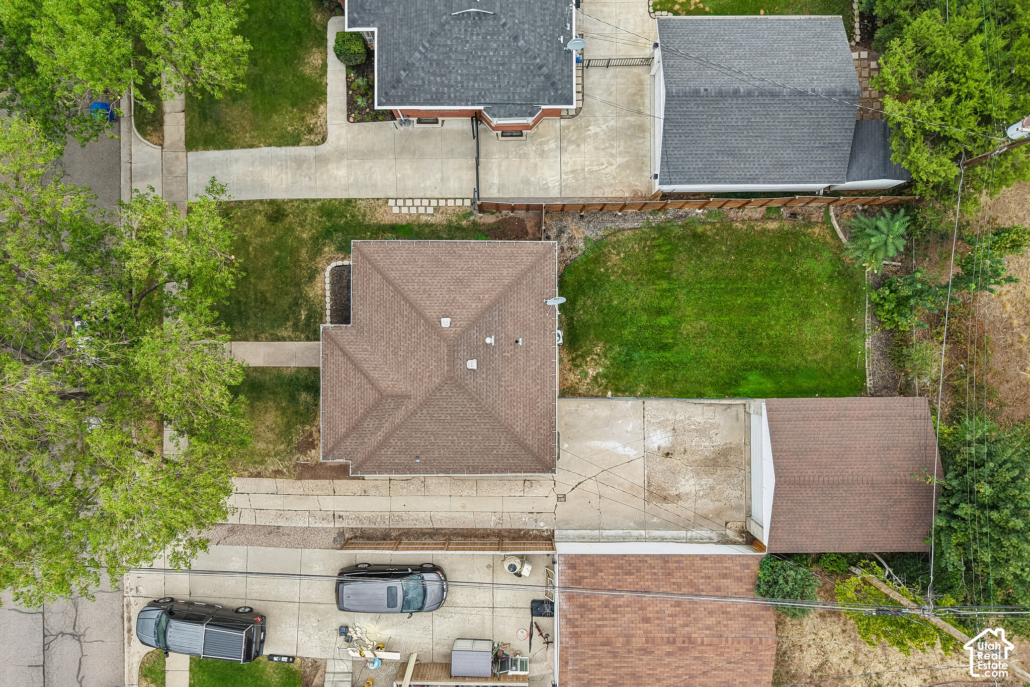 main property photo 33
