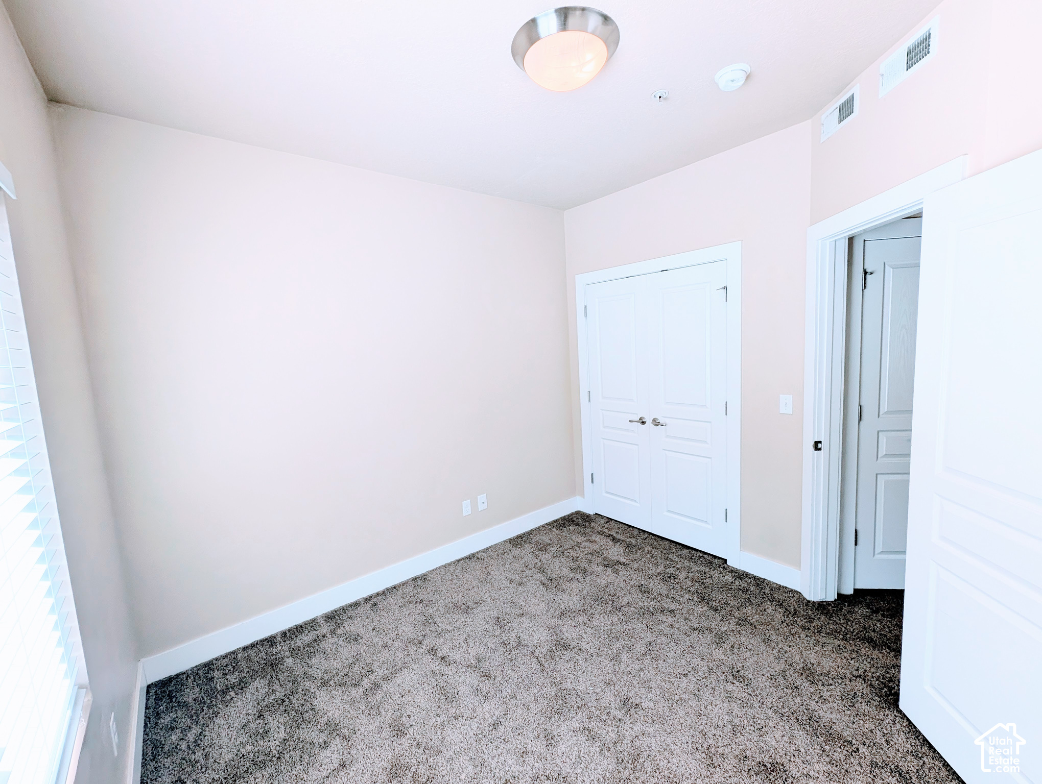 property viewer photo 22