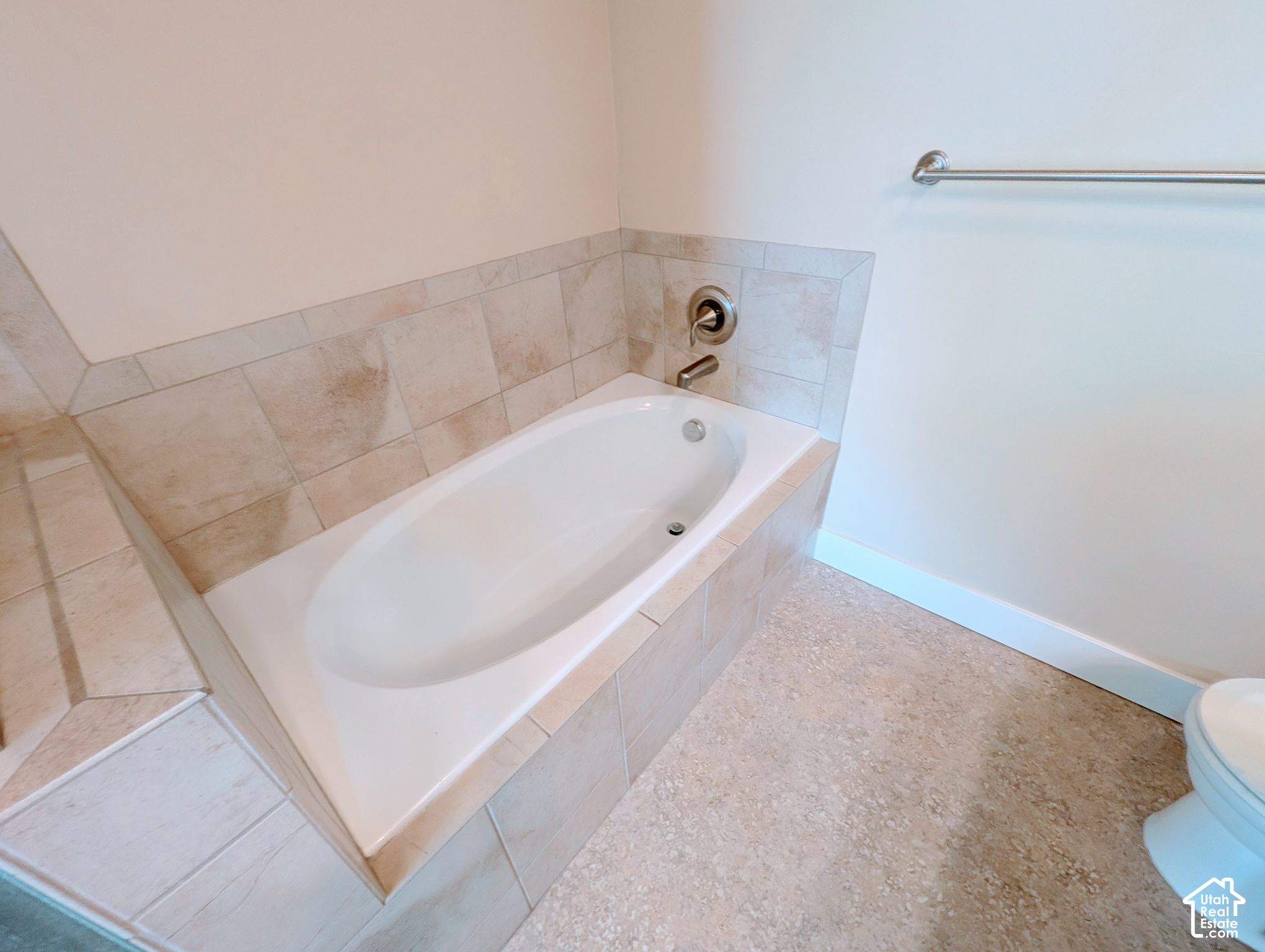 property viewer photo 28