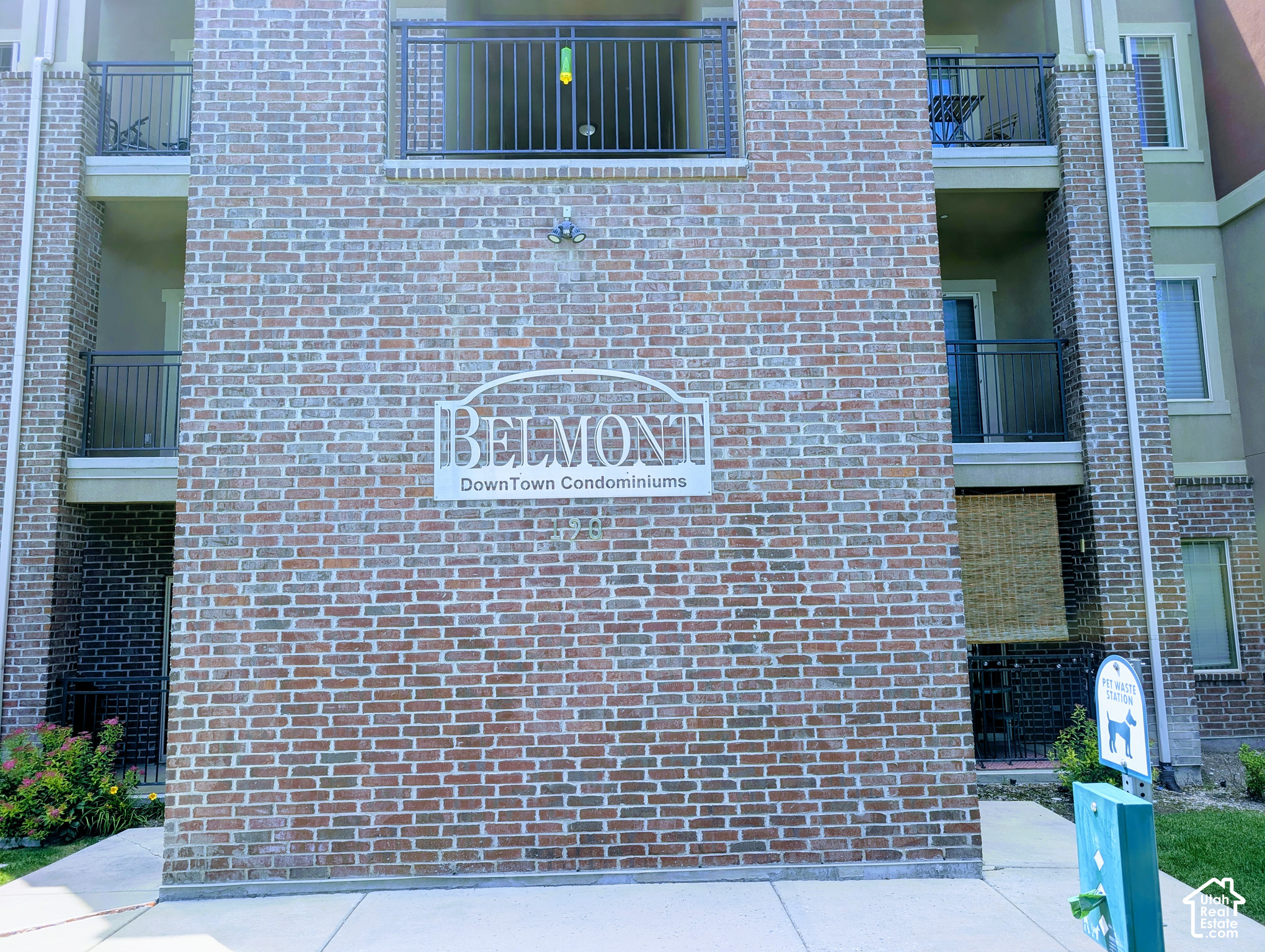 property viewer photo 3