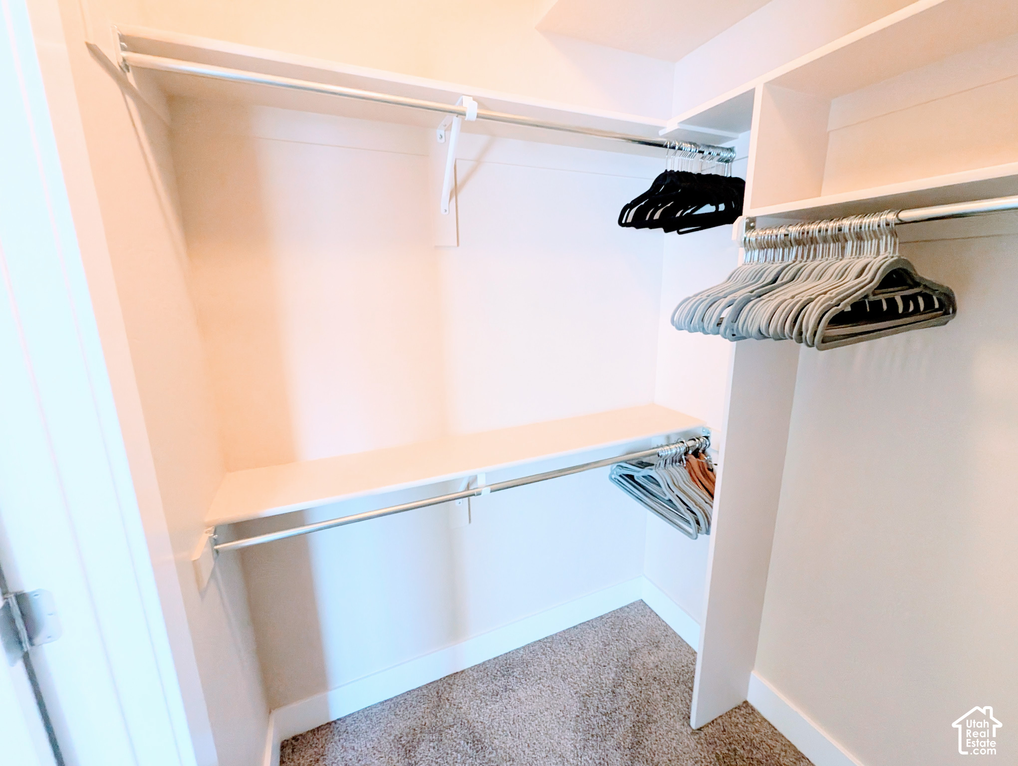 property viewer photo 31