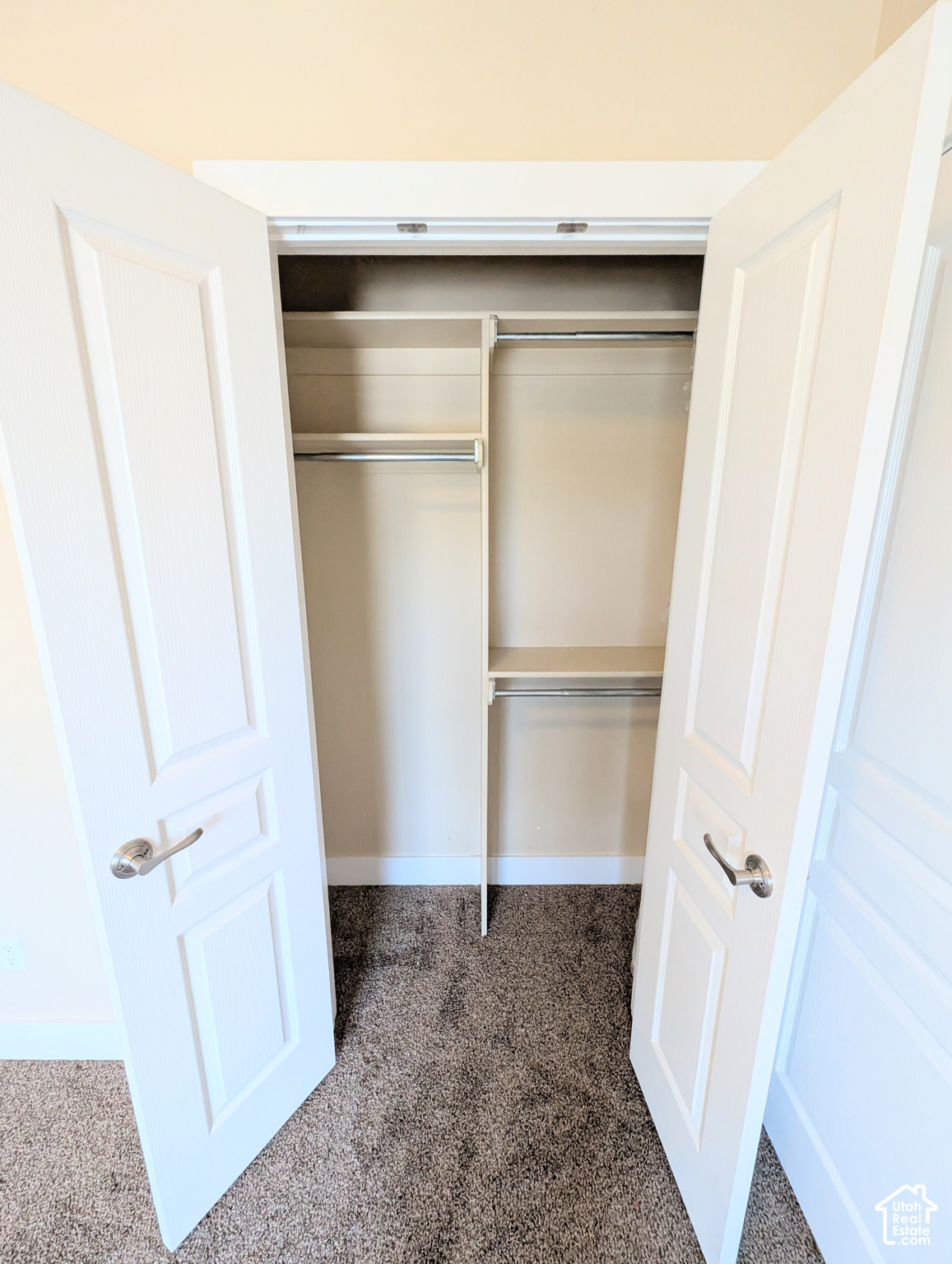property viewer photo 35