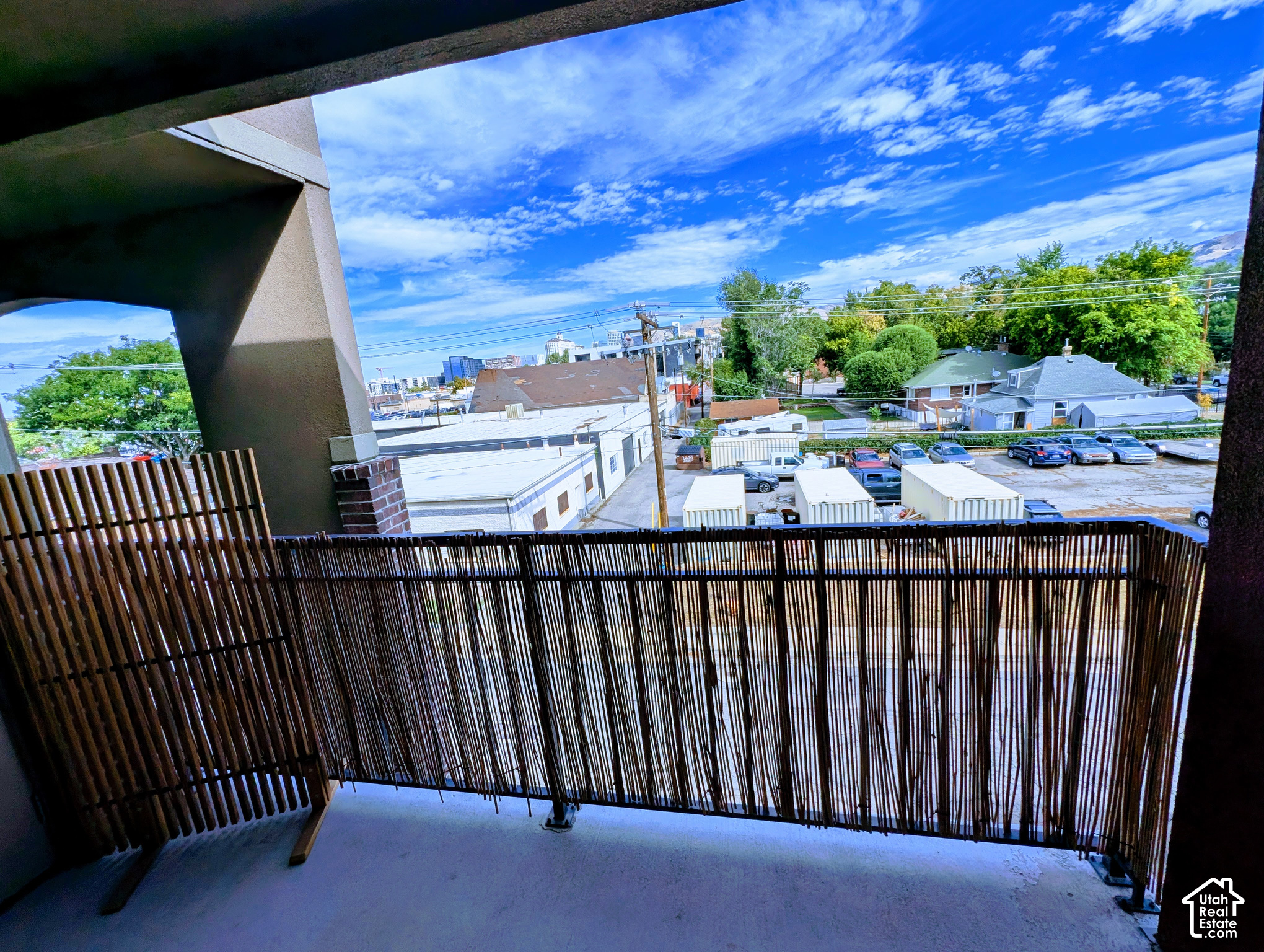 property viewer photo 36