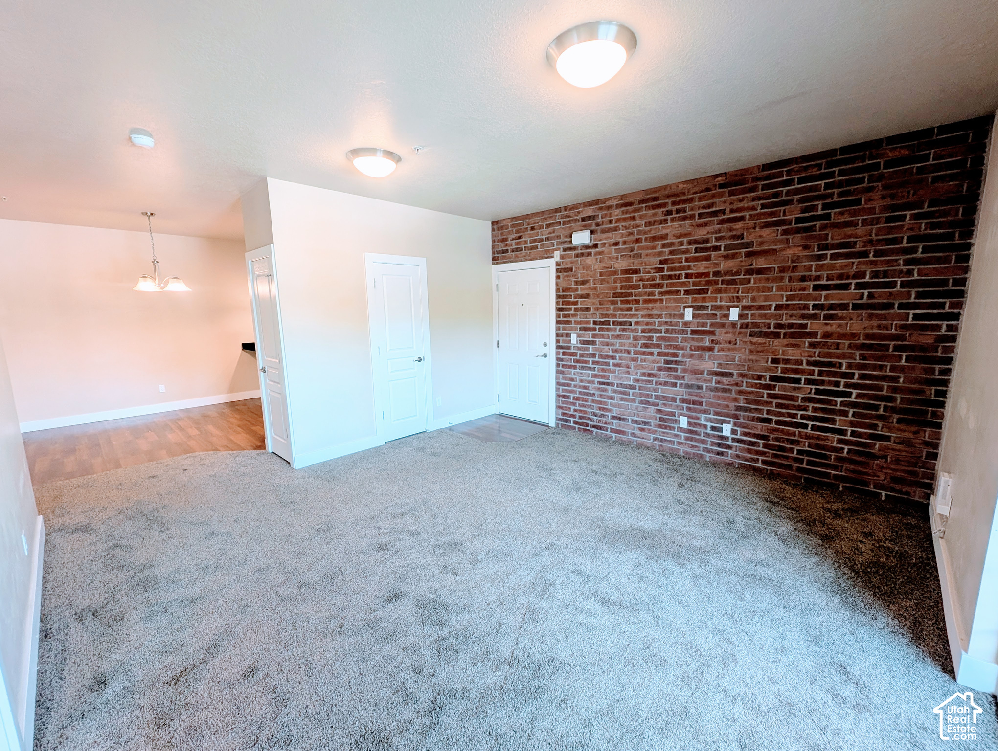 property viewer photo 8