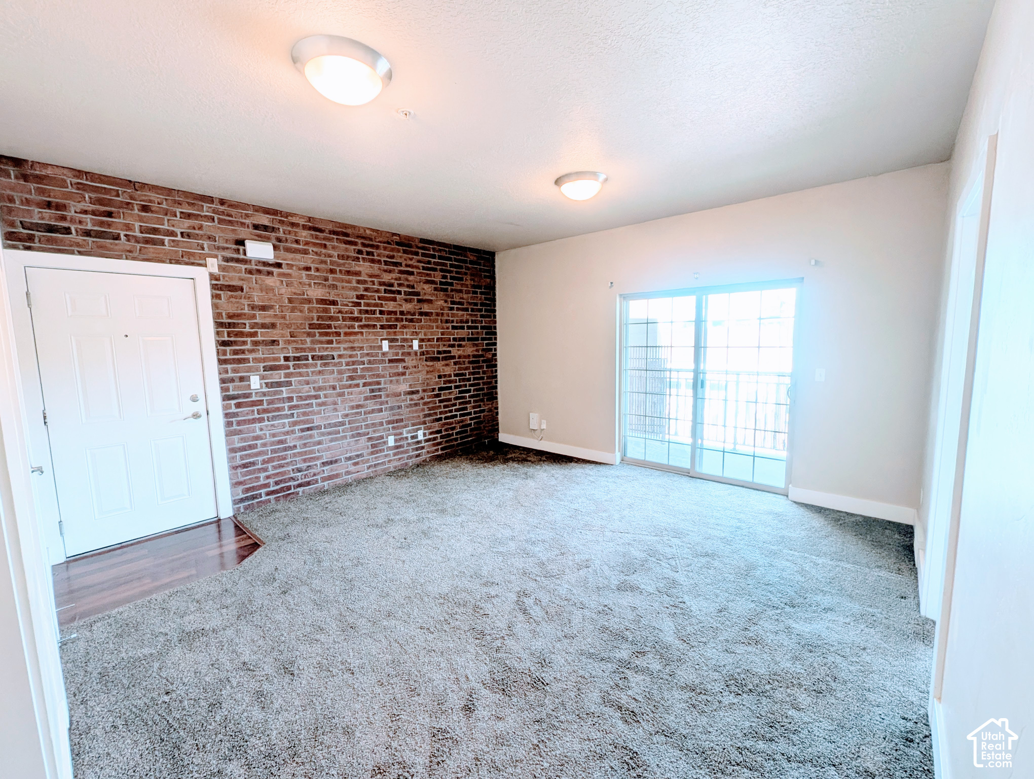 property viewer photo 9