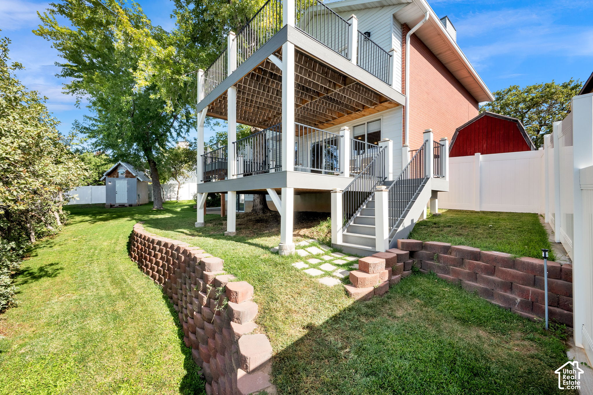 main property photo 21