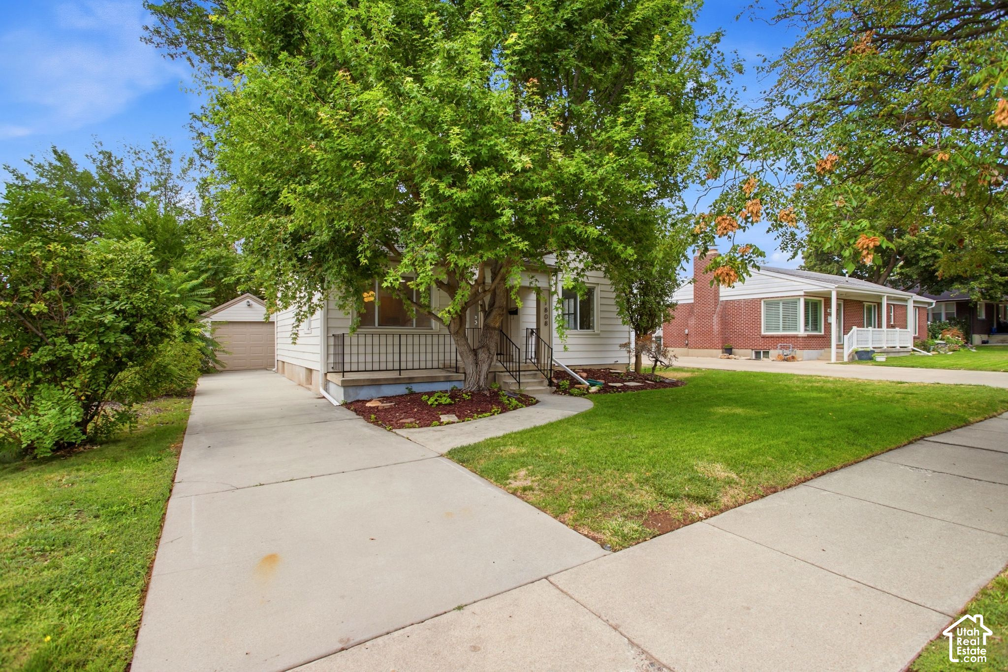 main property photo 33