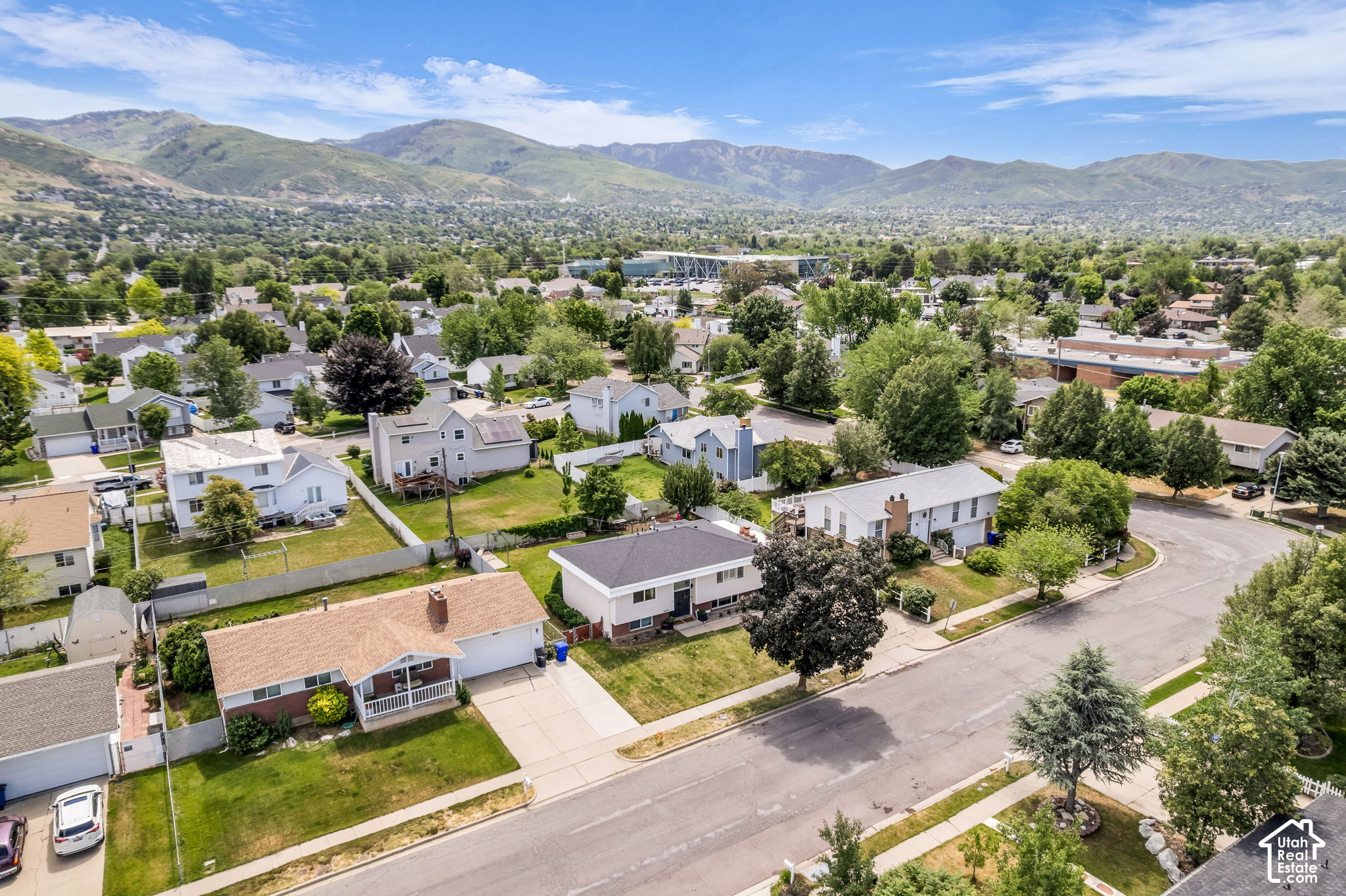 main property photo 45