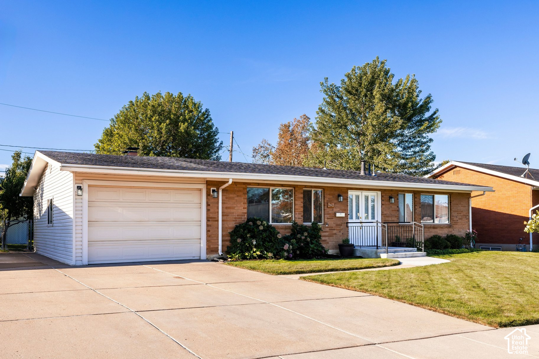 main property photo 20