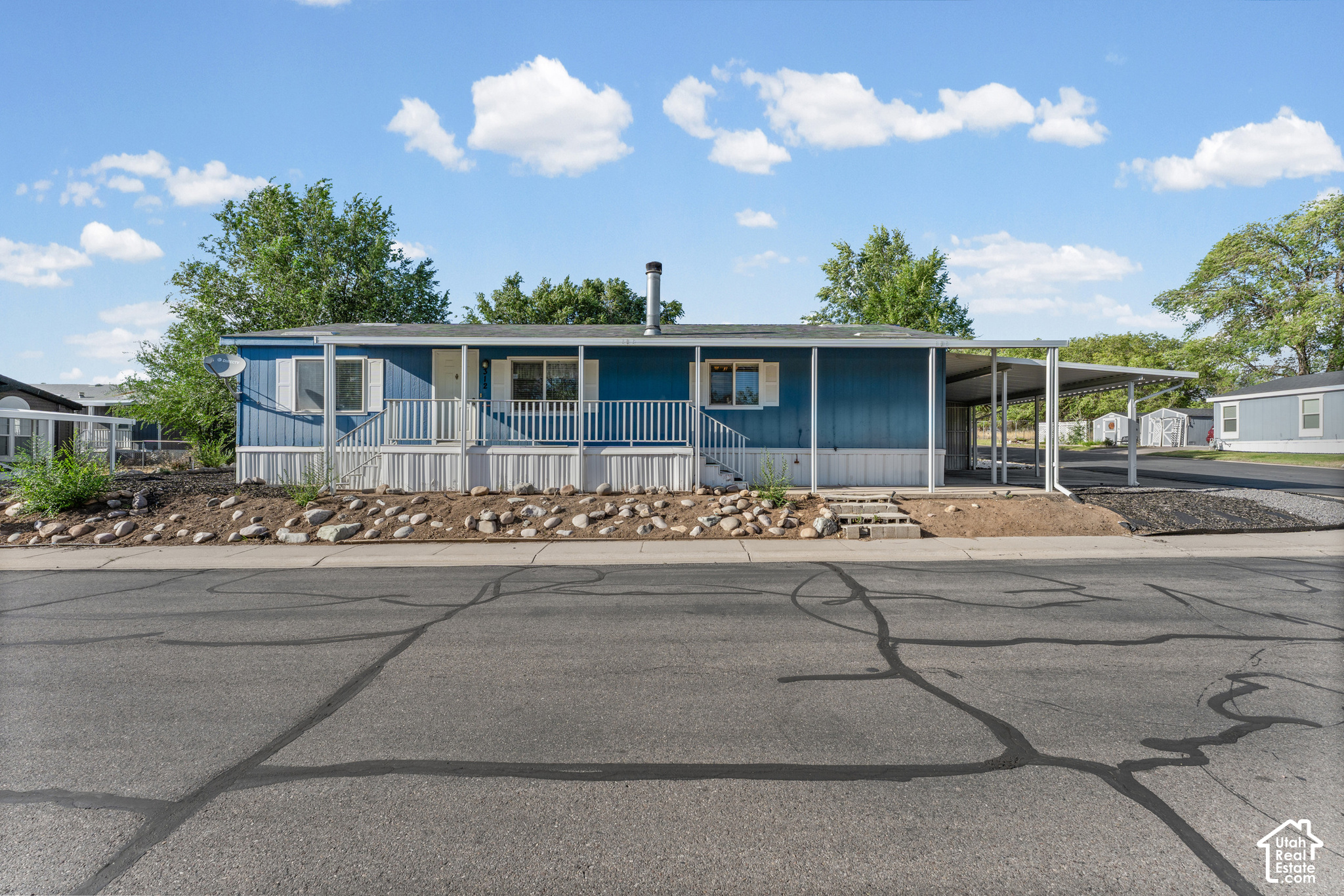 main property photo 28