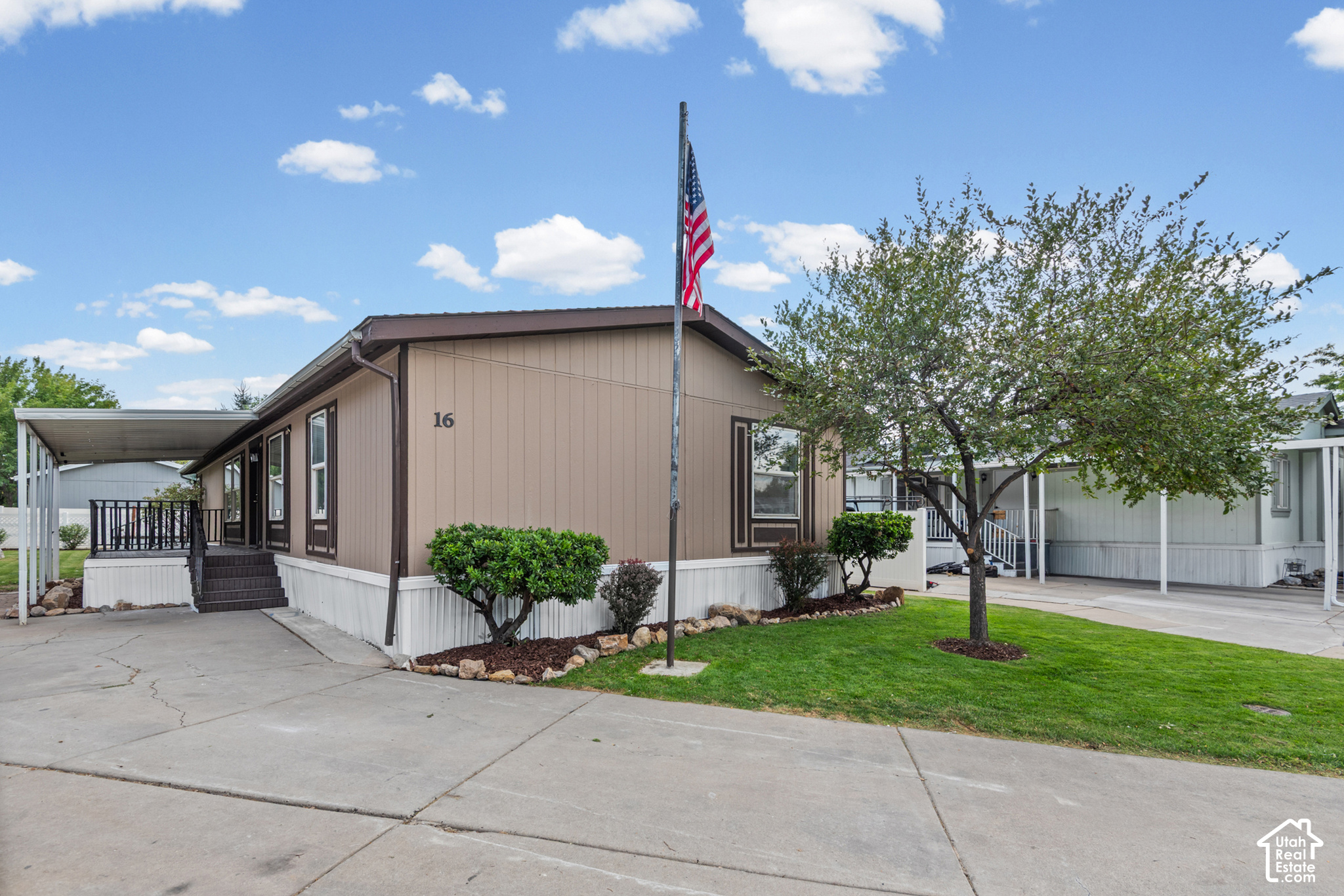 main property photo 29