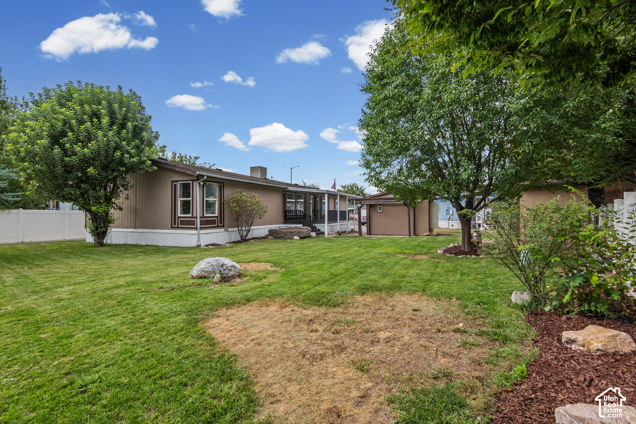 main property photo 30